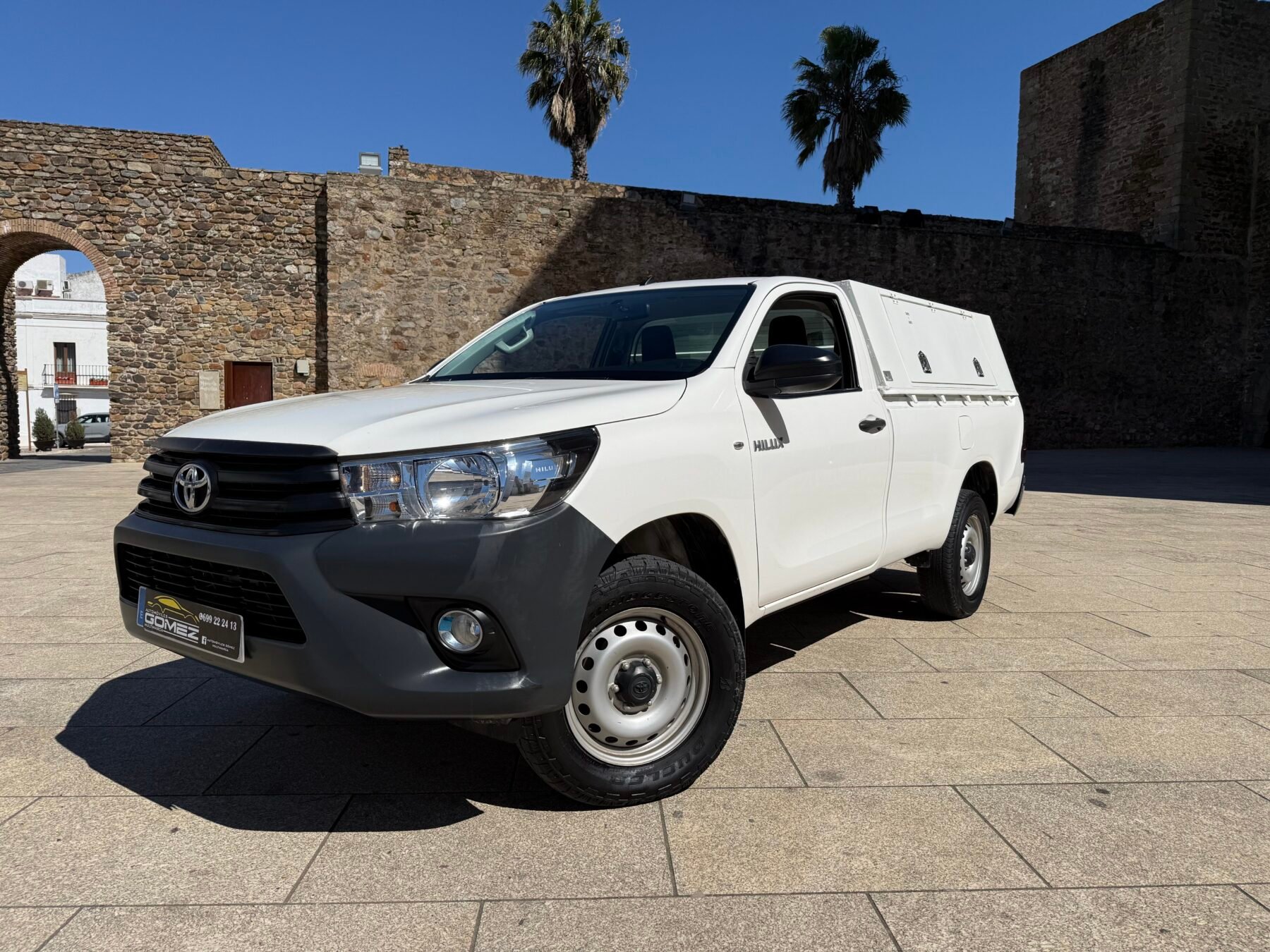 TOYOTA Hilux pickup 2.4 D-4D Cabina GX 150 CV