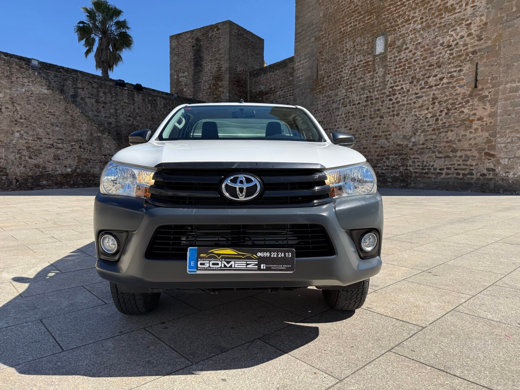 TOYOTA Hilux pickup 2.4 D-4D Cabina GX 150 CV