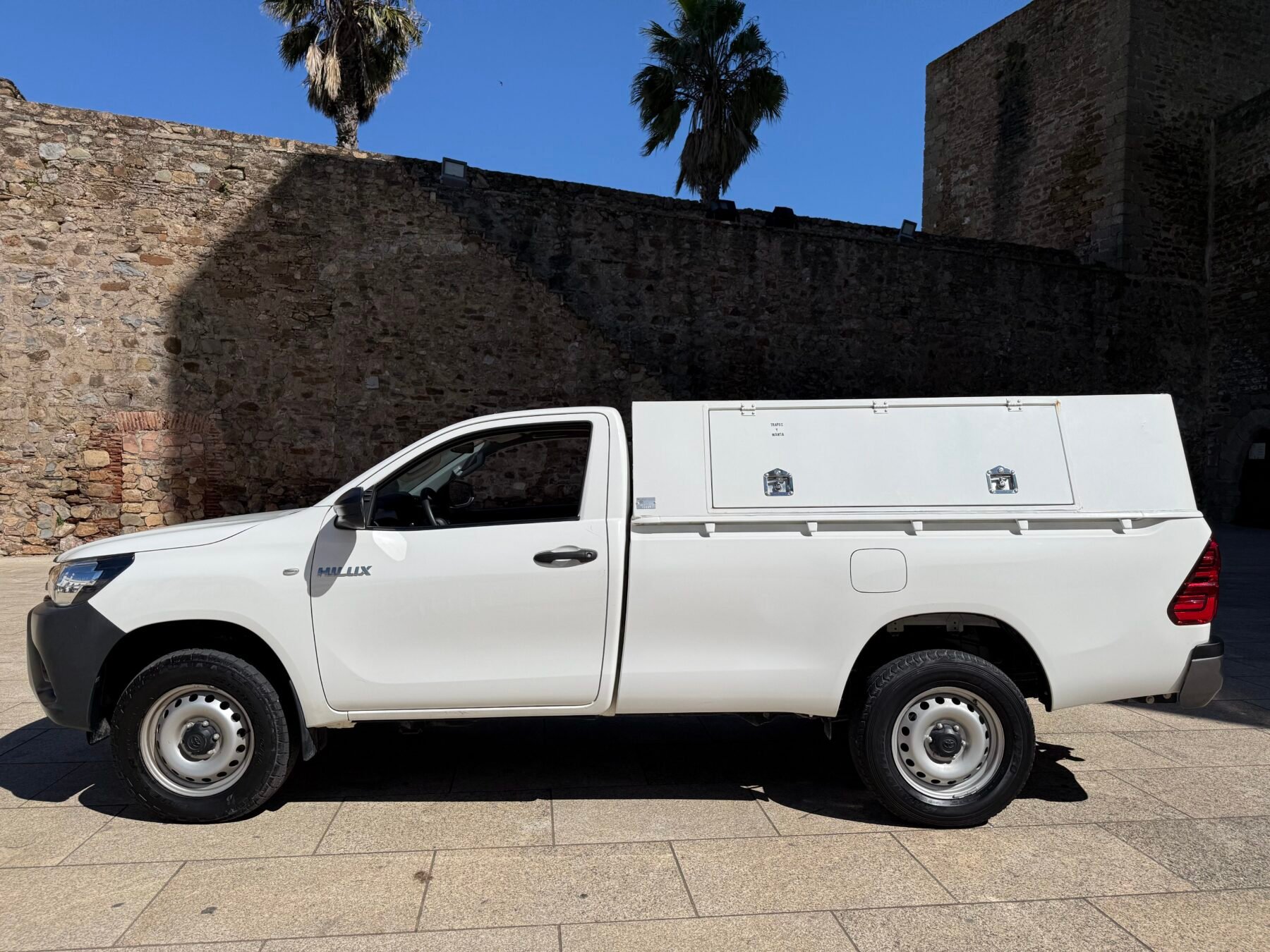 TOYOTA Hilux pickup 2.4 D-4D Cabina GX 150 CV