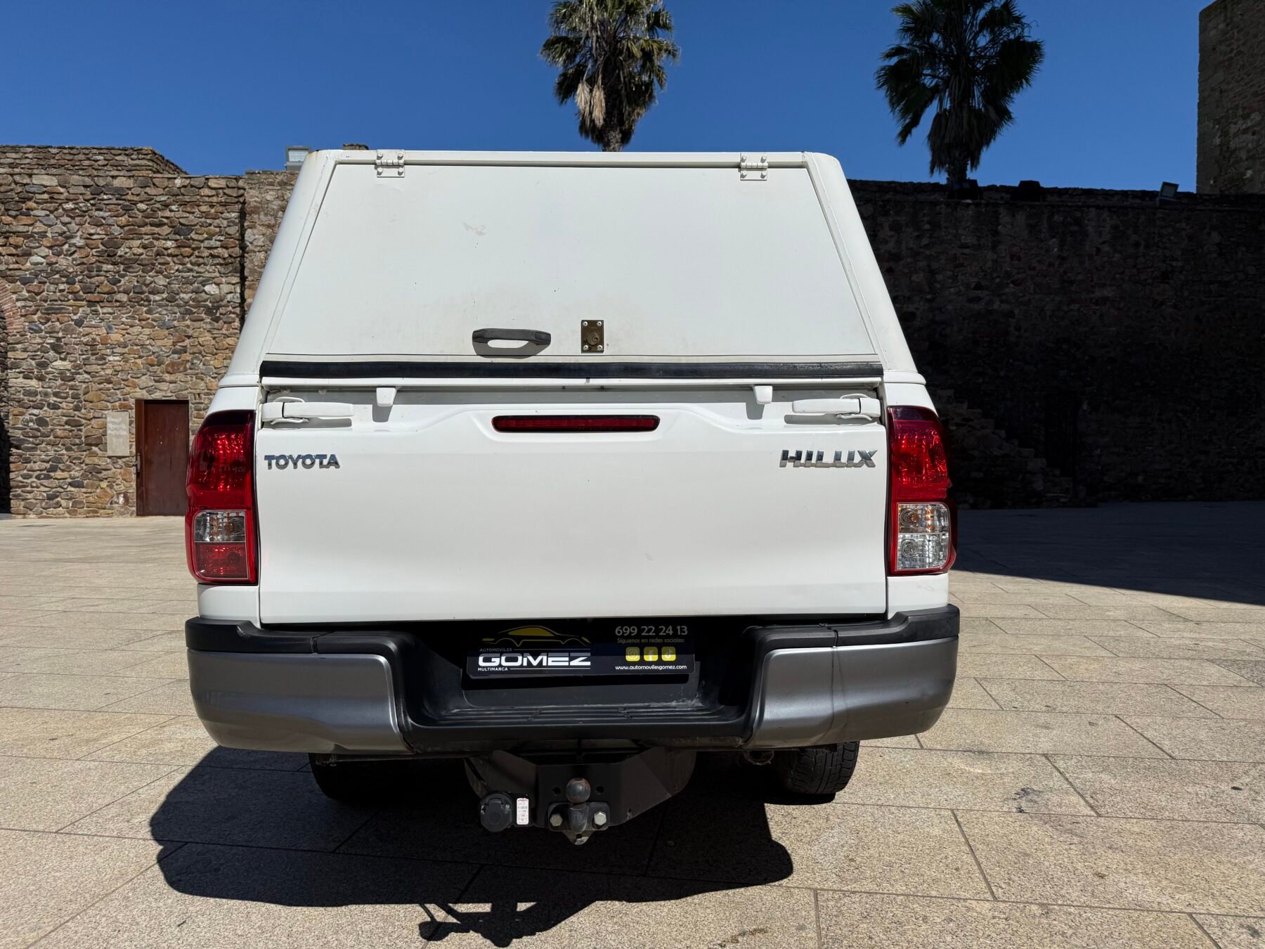 TOYOTA Hilux pickup 2.4 D-4D Cabina GX 150 CV