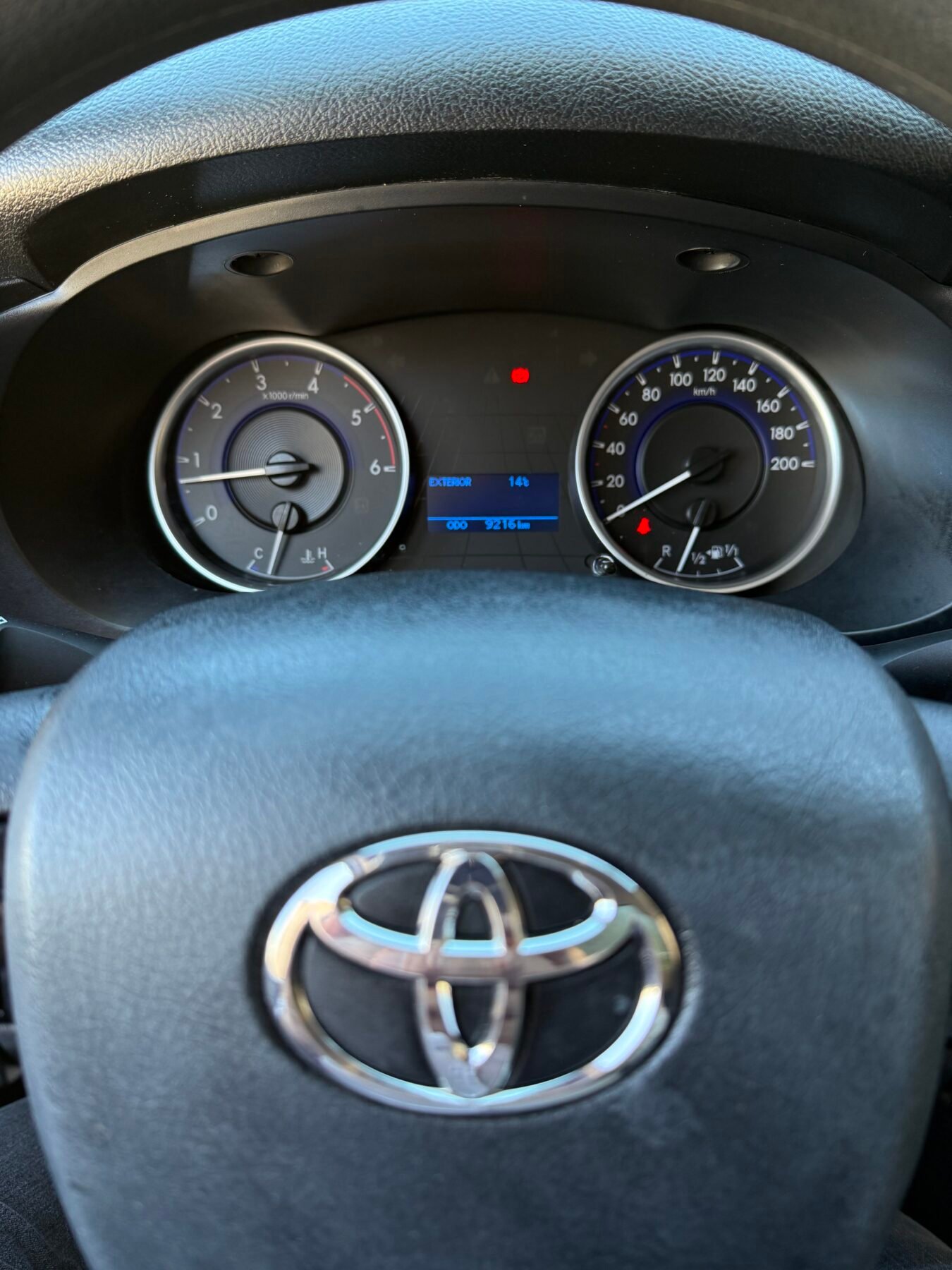 TOYOTA Hilux pickup 2.4 D-4D Cabina GX 150 CV