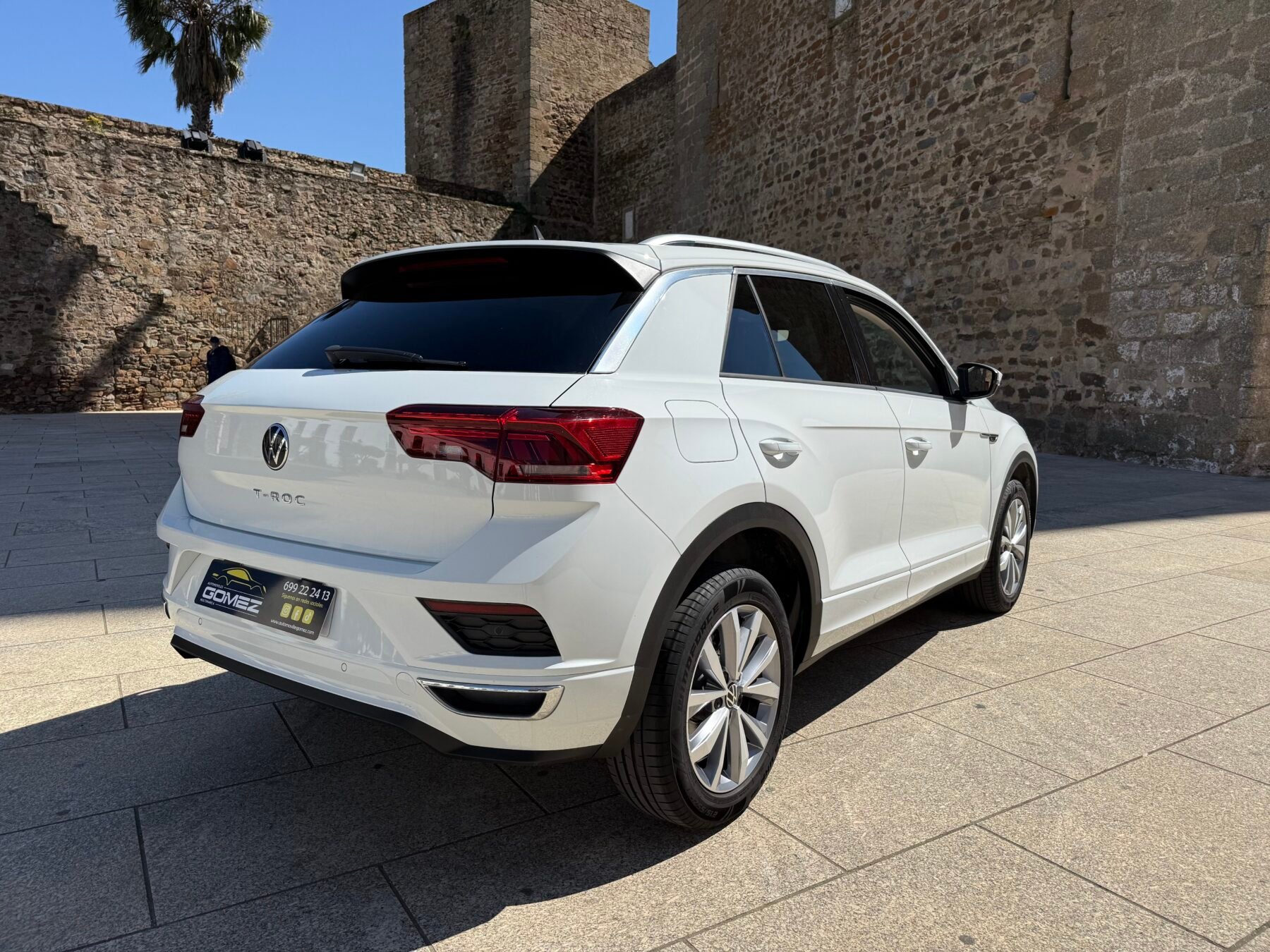 VOLKSWAGEN T-Roc 2.0TDI ADVANCE R-LINE
