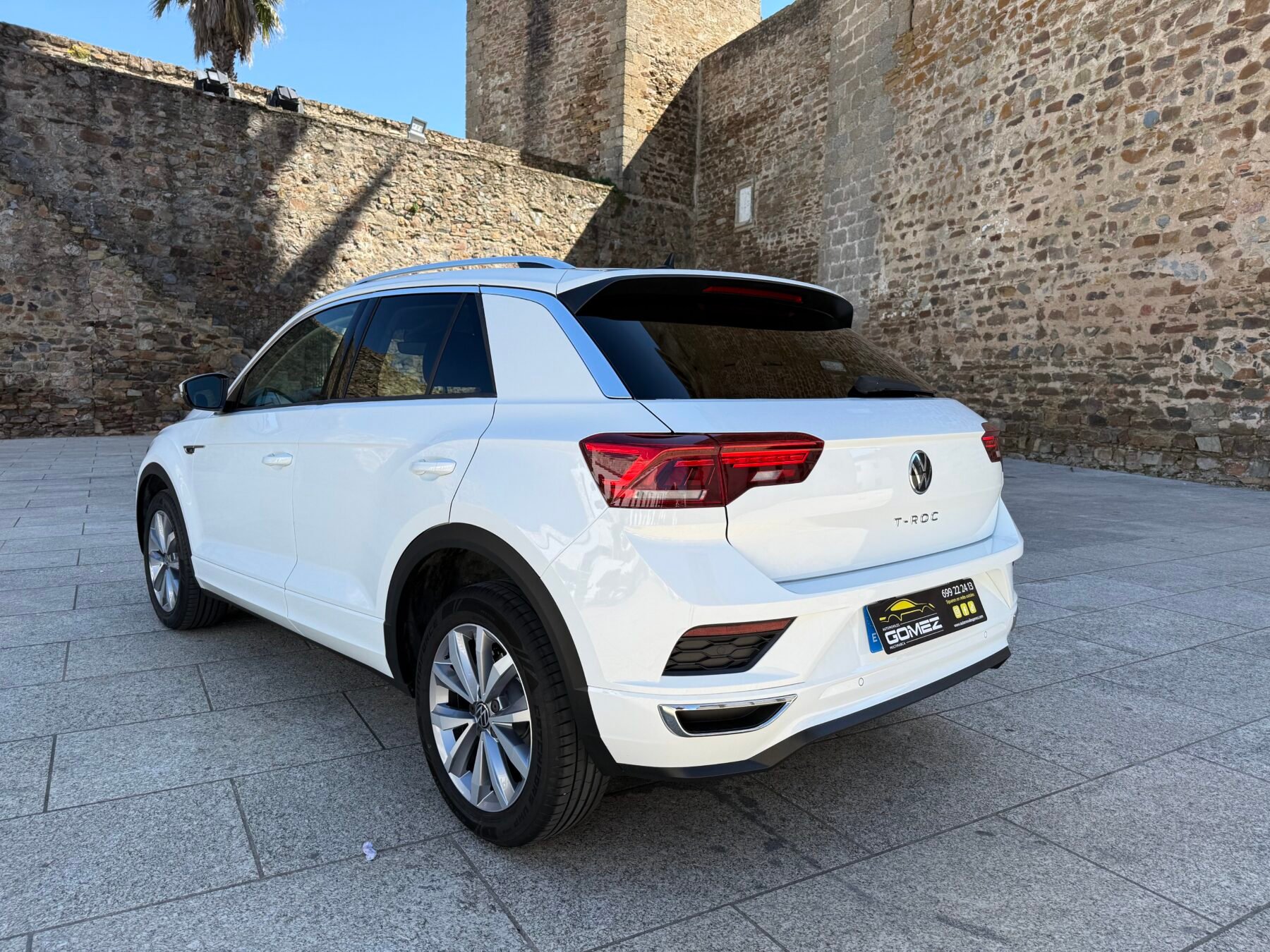 VOLKSWAGEN T-Roc 2.0TDI ADVANCE R-LINE