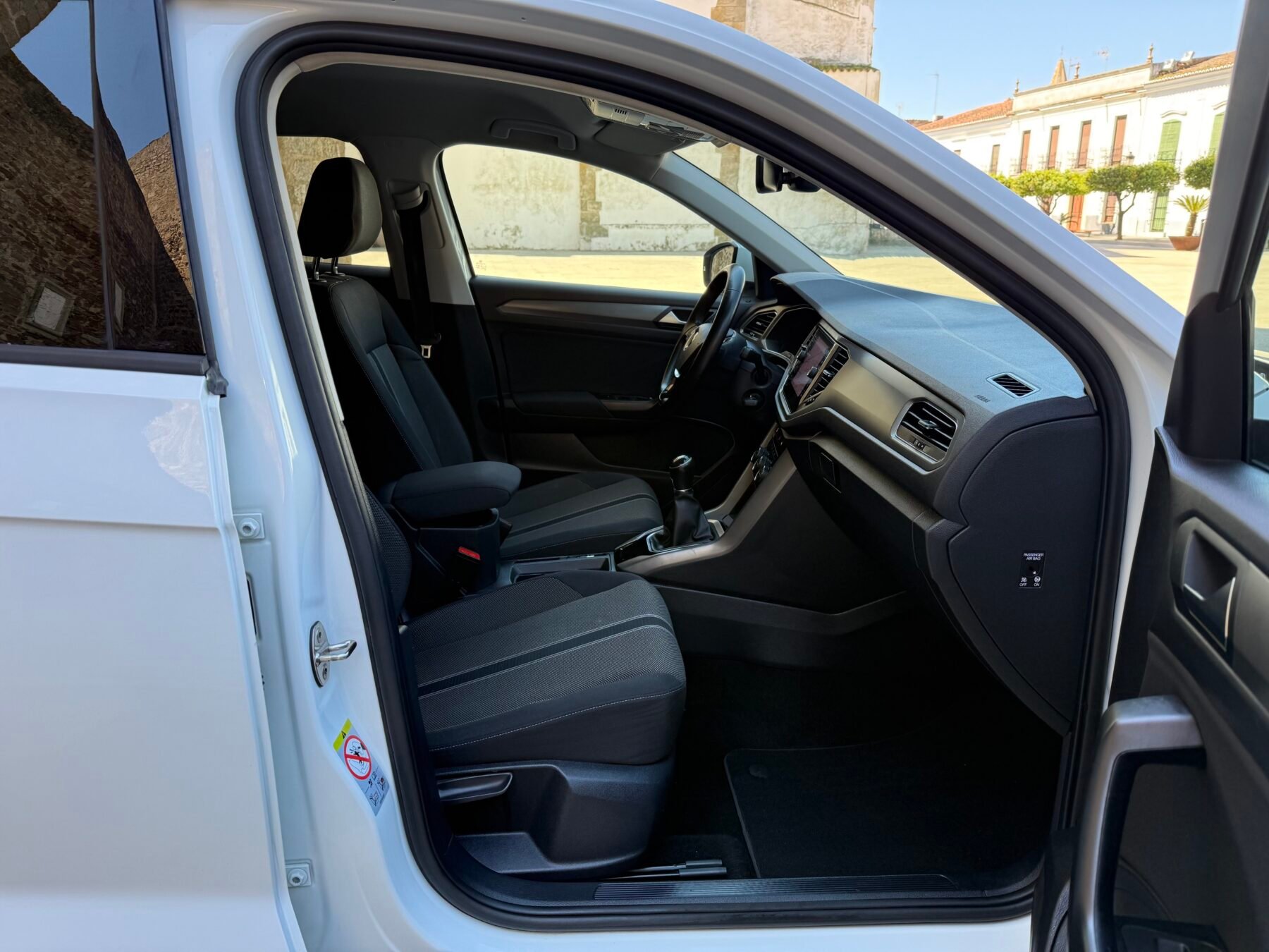 VOLKSWAGEN T-Roc 2.0TDI ADVANCE R-LINE