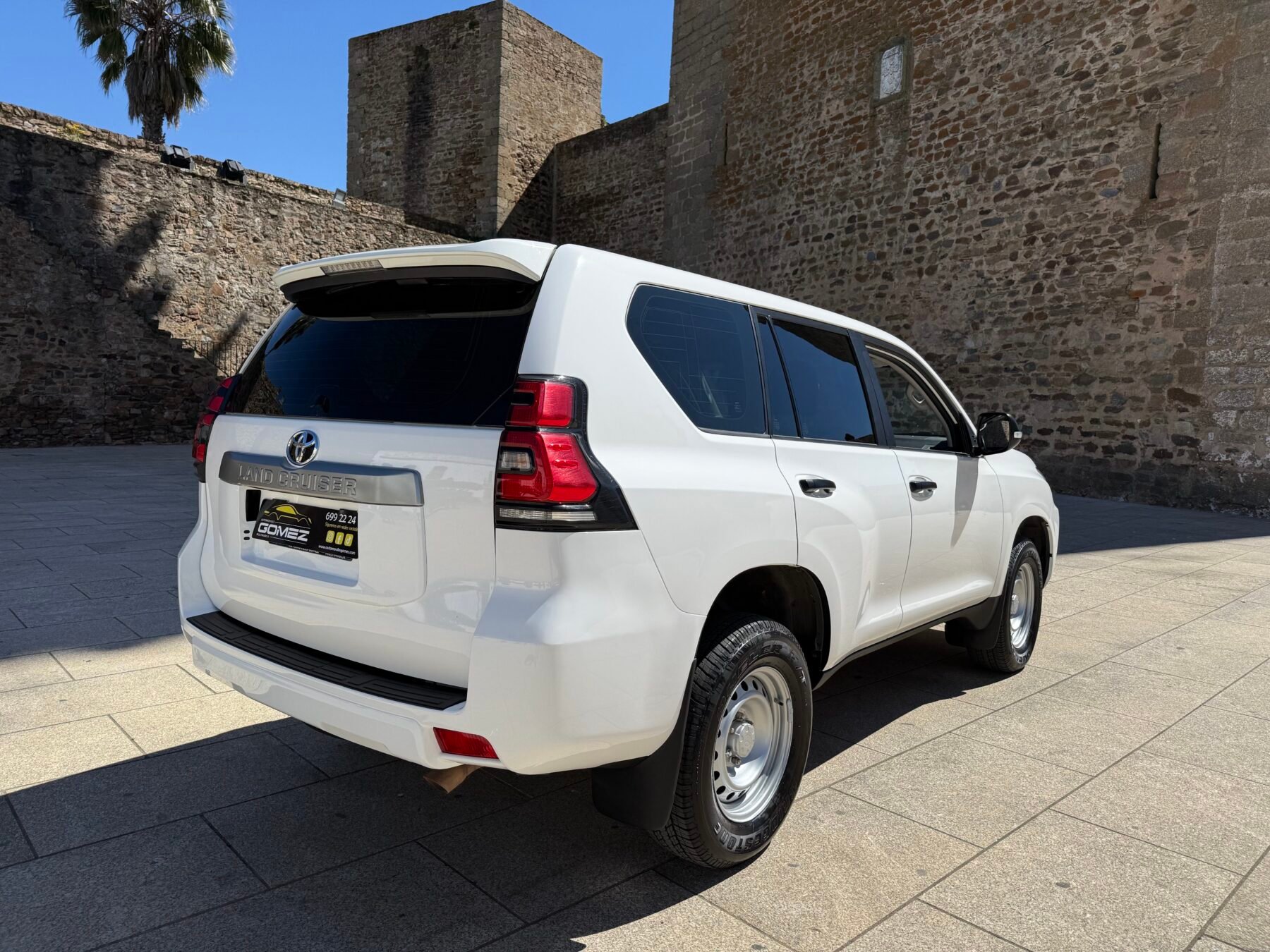 TOYOTA Land Cruiser 2.8 D-4D GX 204 CV 