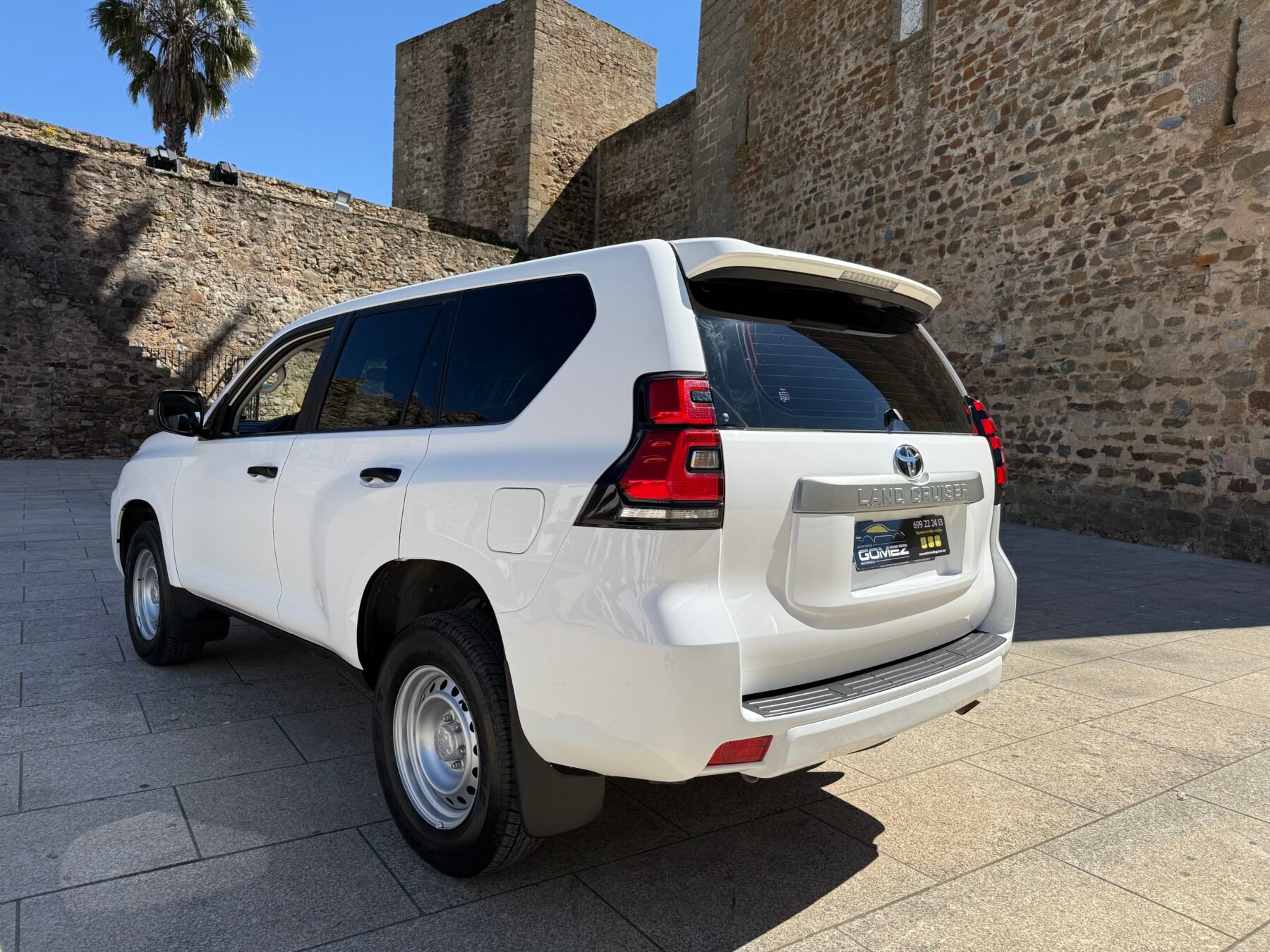 TOYOTA Land Cruiser 2.8 D-4D GX 204 CV 
