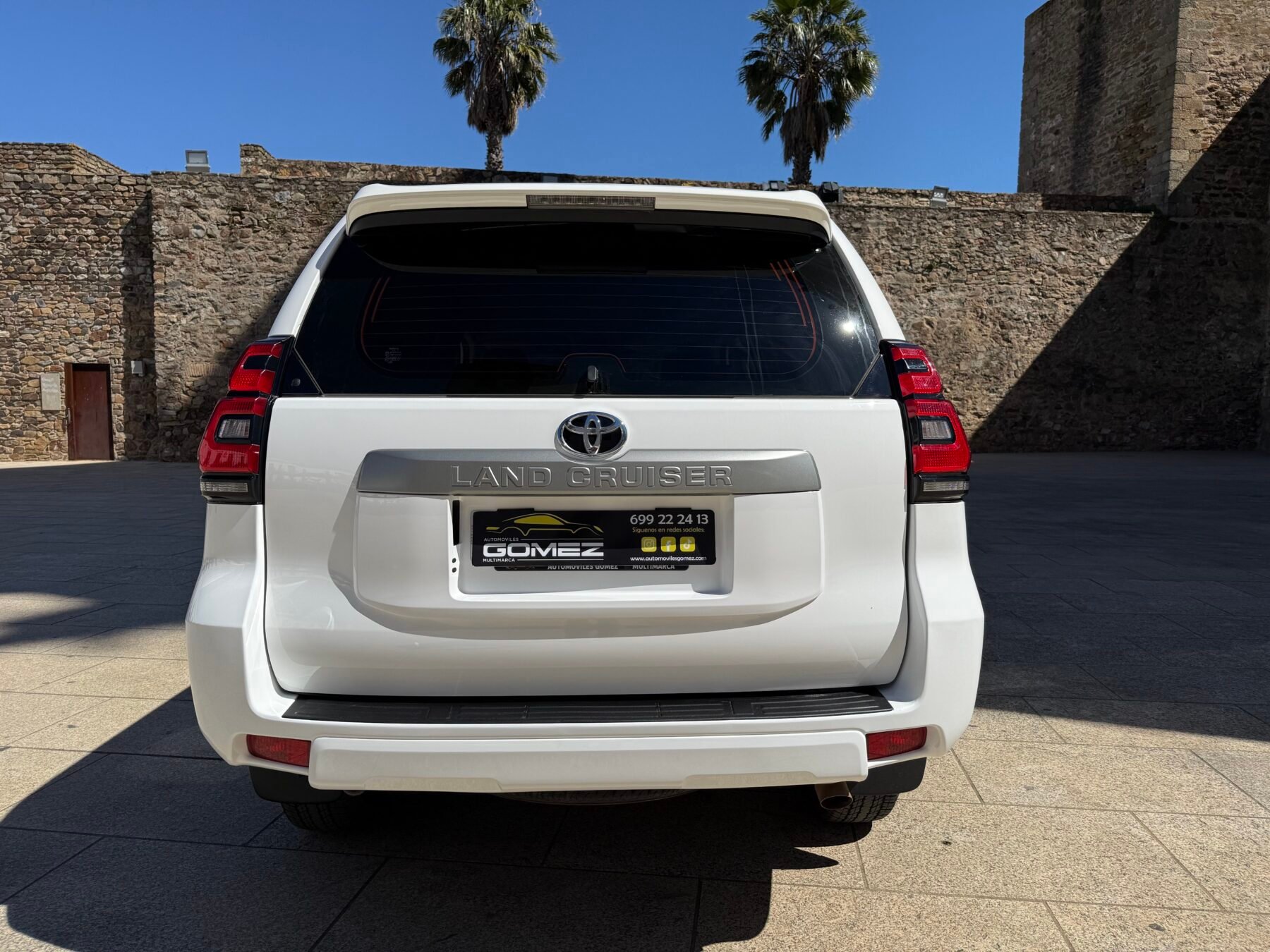 TOYOTA Land Cruiser 2.8 D-4D GX 204 CV 