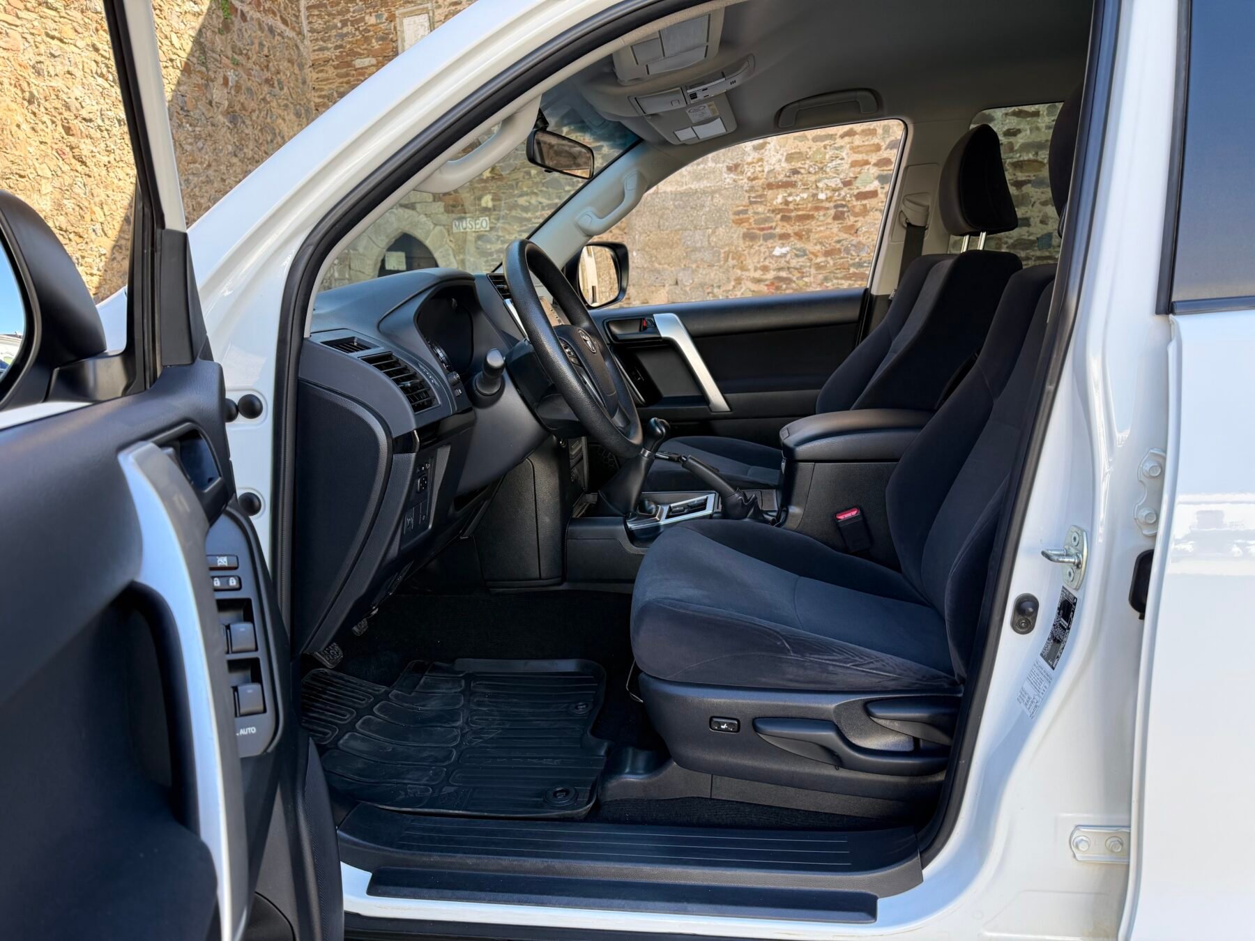 TOYOTA Land Cruiser 2.8 D-4D GX 204 CV 