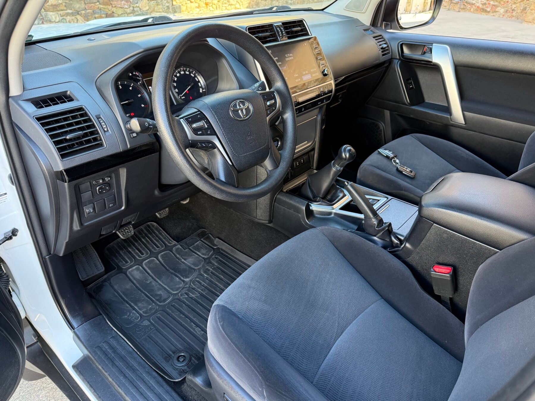 TOYOTA Land Cruiser 2.8 D-4D GX 204 CV 