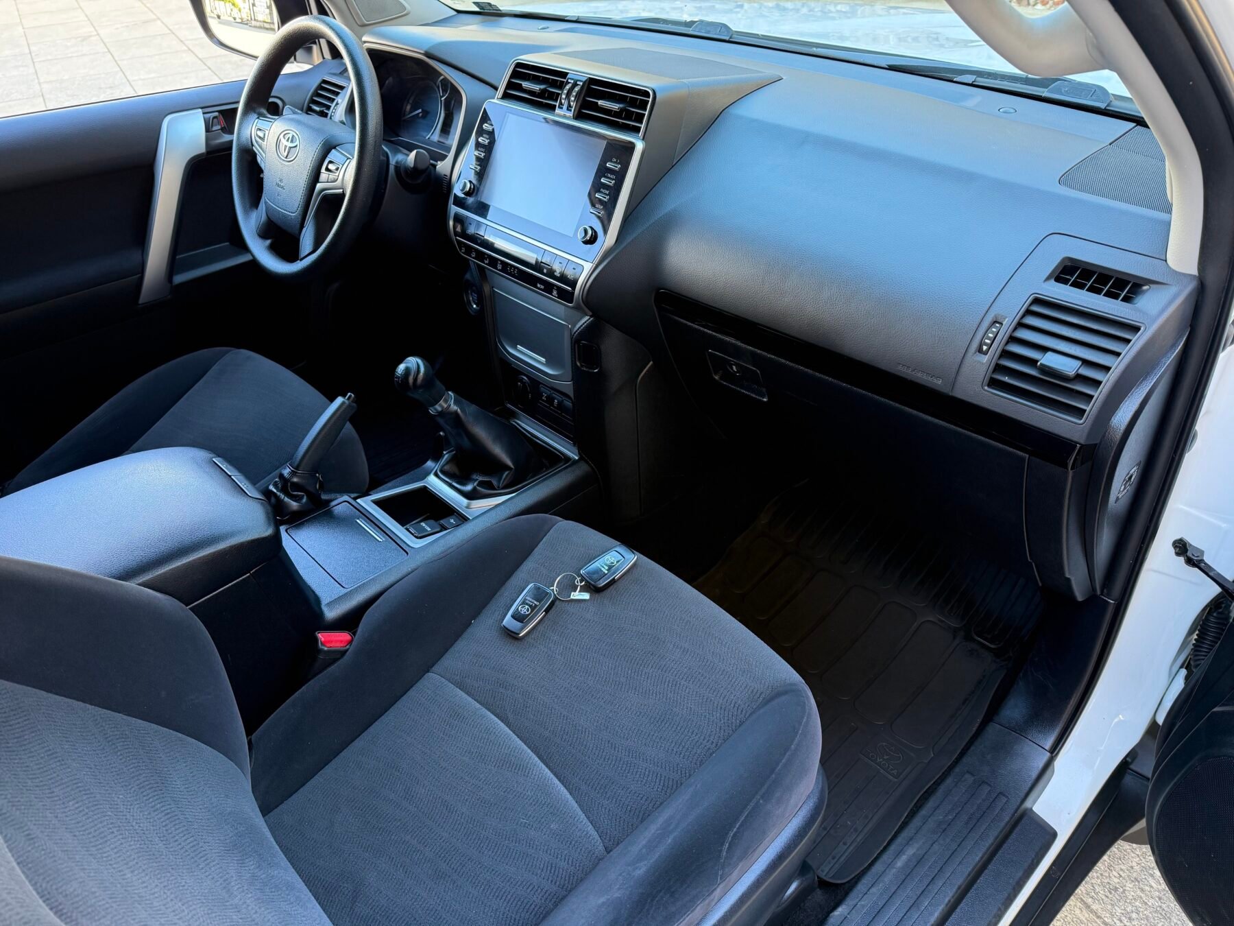 TOYOTA Land Cruiser 2.8 D-4D GX 204 CV 