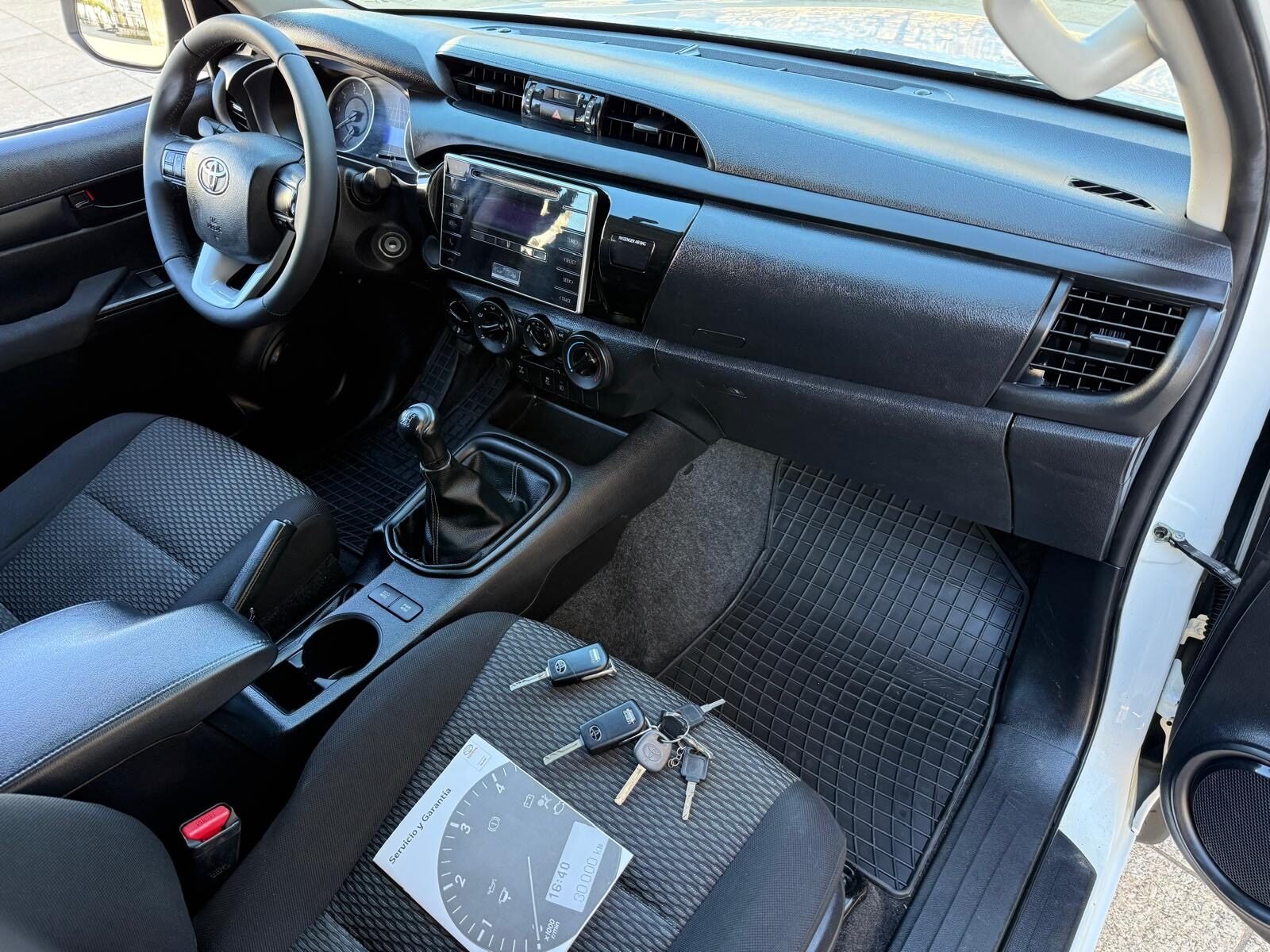 TOYOTA Hilux 2.4 D-4D CABINA DOBLE GX PICKUP