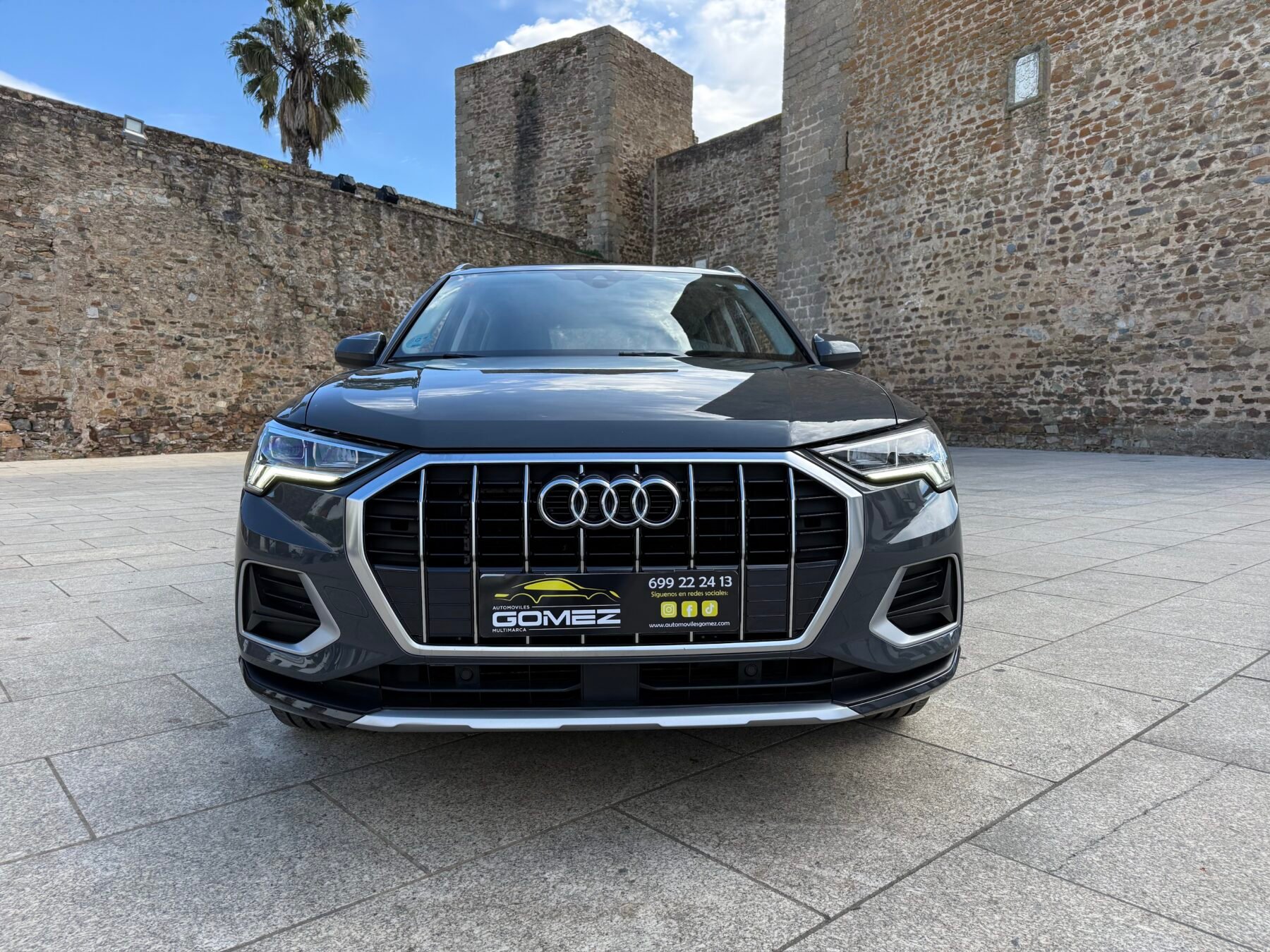 AUDI Q3 2.0 TDI   S tronic S LINE 