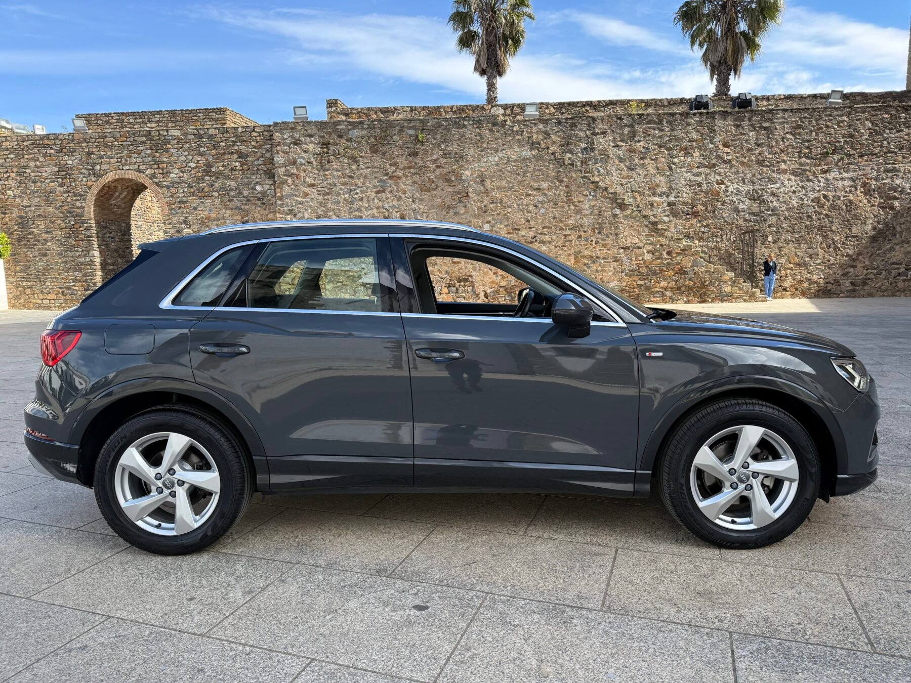 AUDI Q3 2.0 TDI   S tronic S LINE 