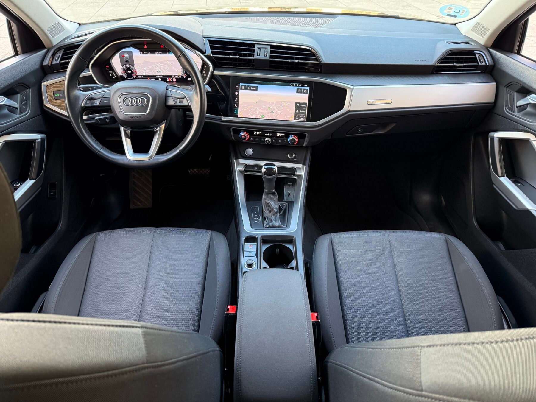AUDI Q3 2.0 TDI   S tronic S LINE 