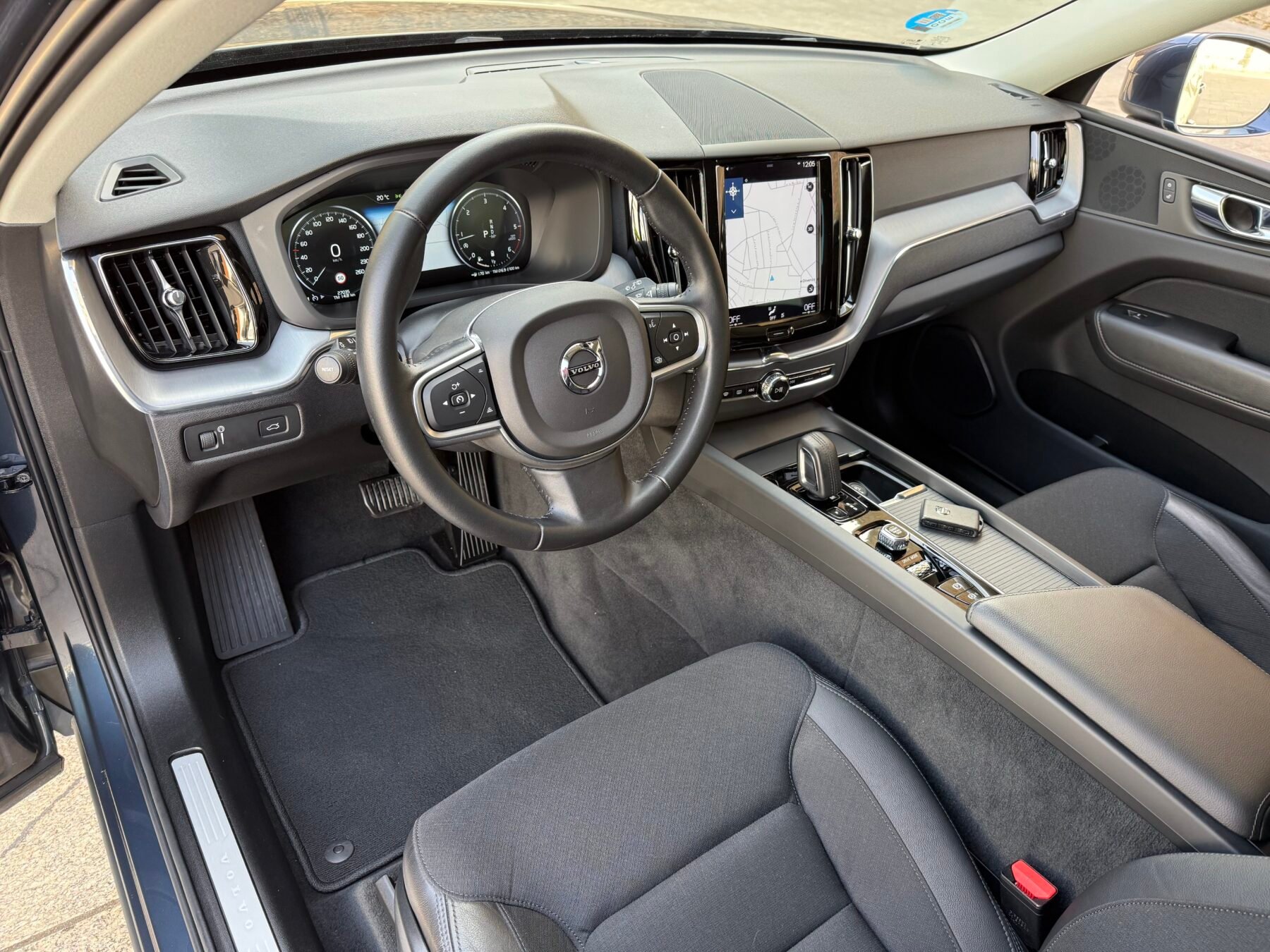 VOLVO XC60 2.0 B4 D4 AWD Business Plus Auto