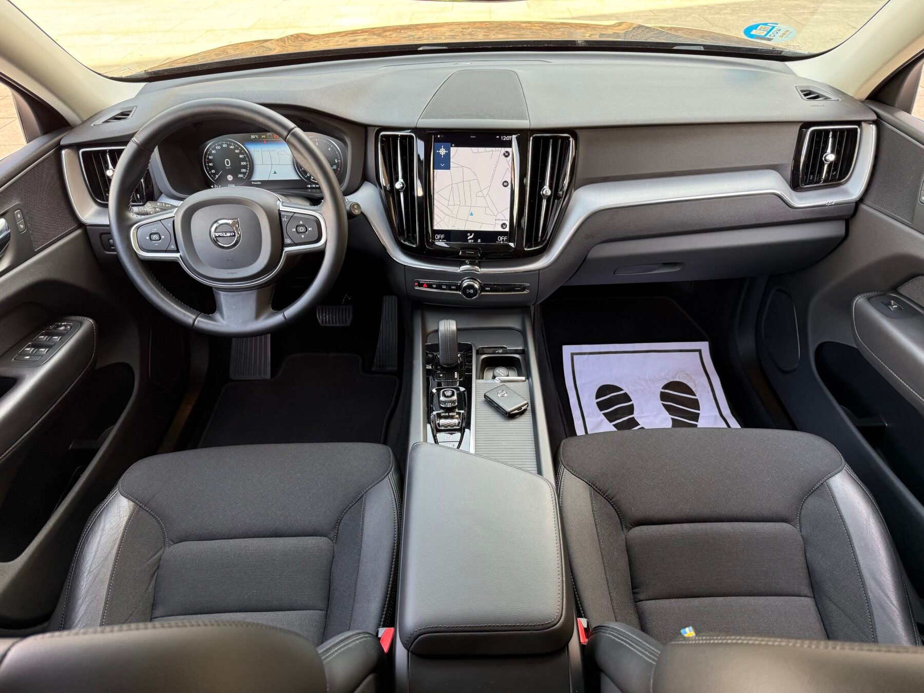 VOLVO XC60 2.0 B4 D4 AWD Business Plus Auto