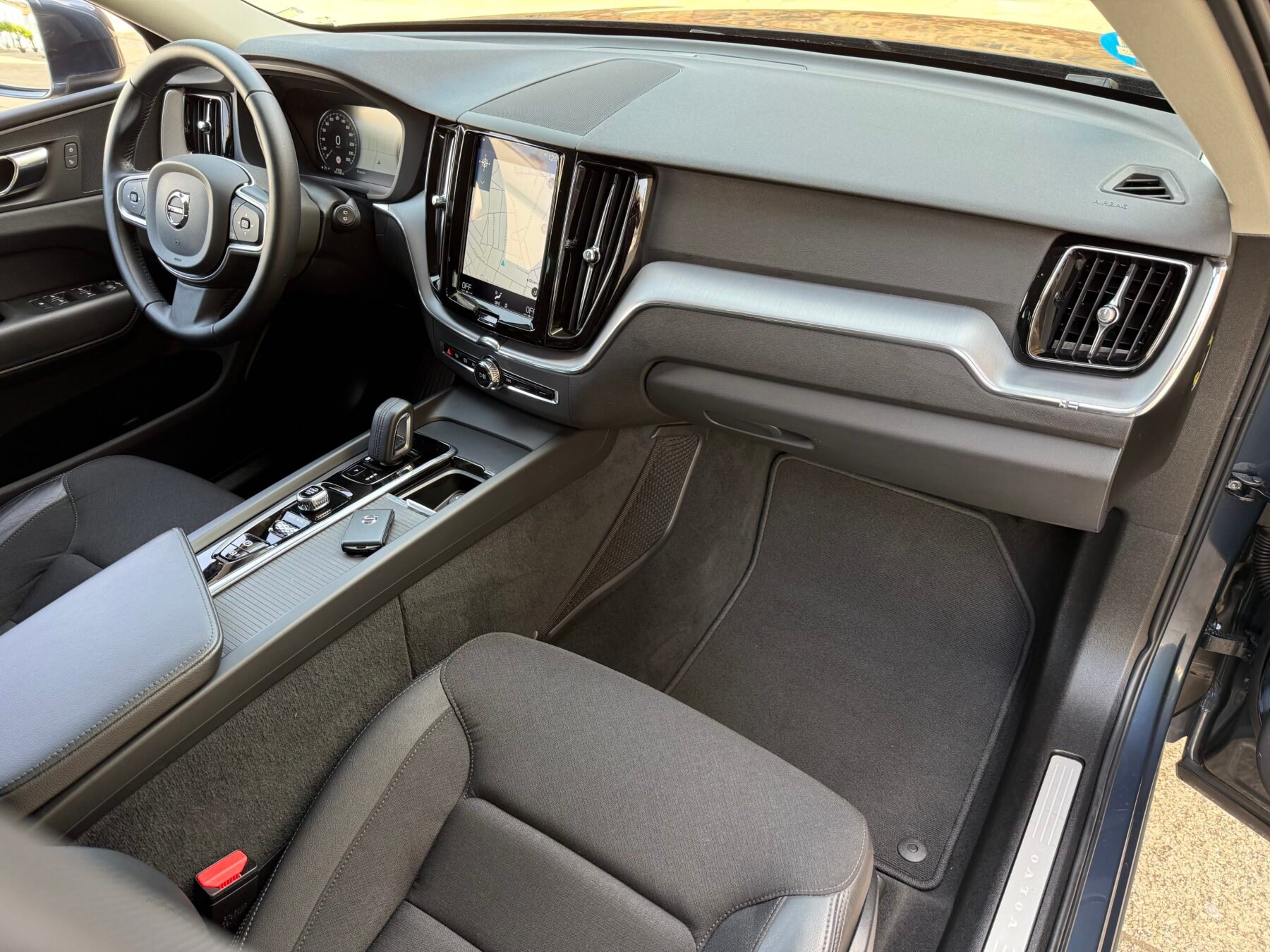 VOLVO XC60 2.0 B4 D4 AWD Business Plus Auto