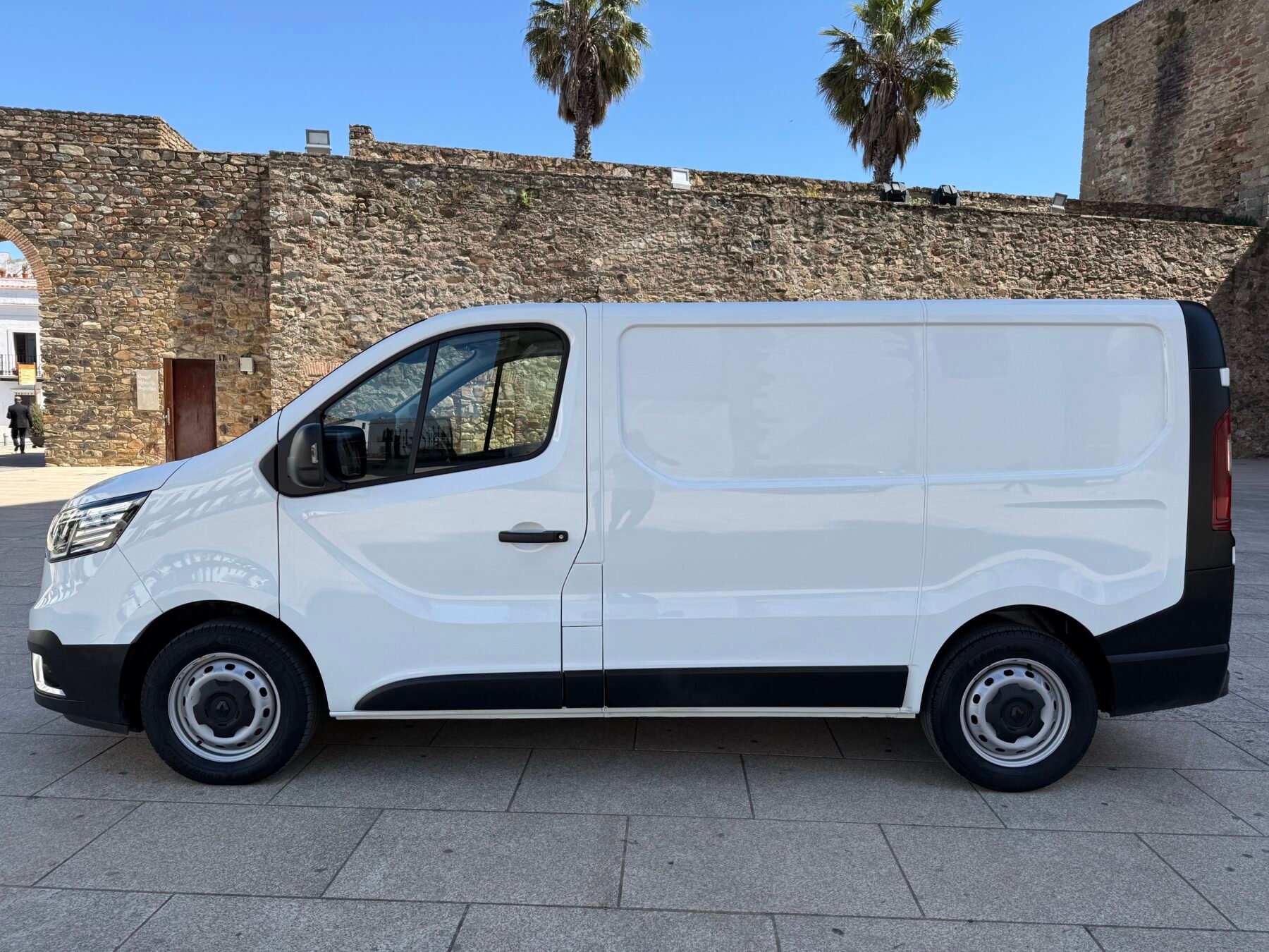 RENAULT Trafic Furgón L1H1 Blue dCi  (130 CV) 