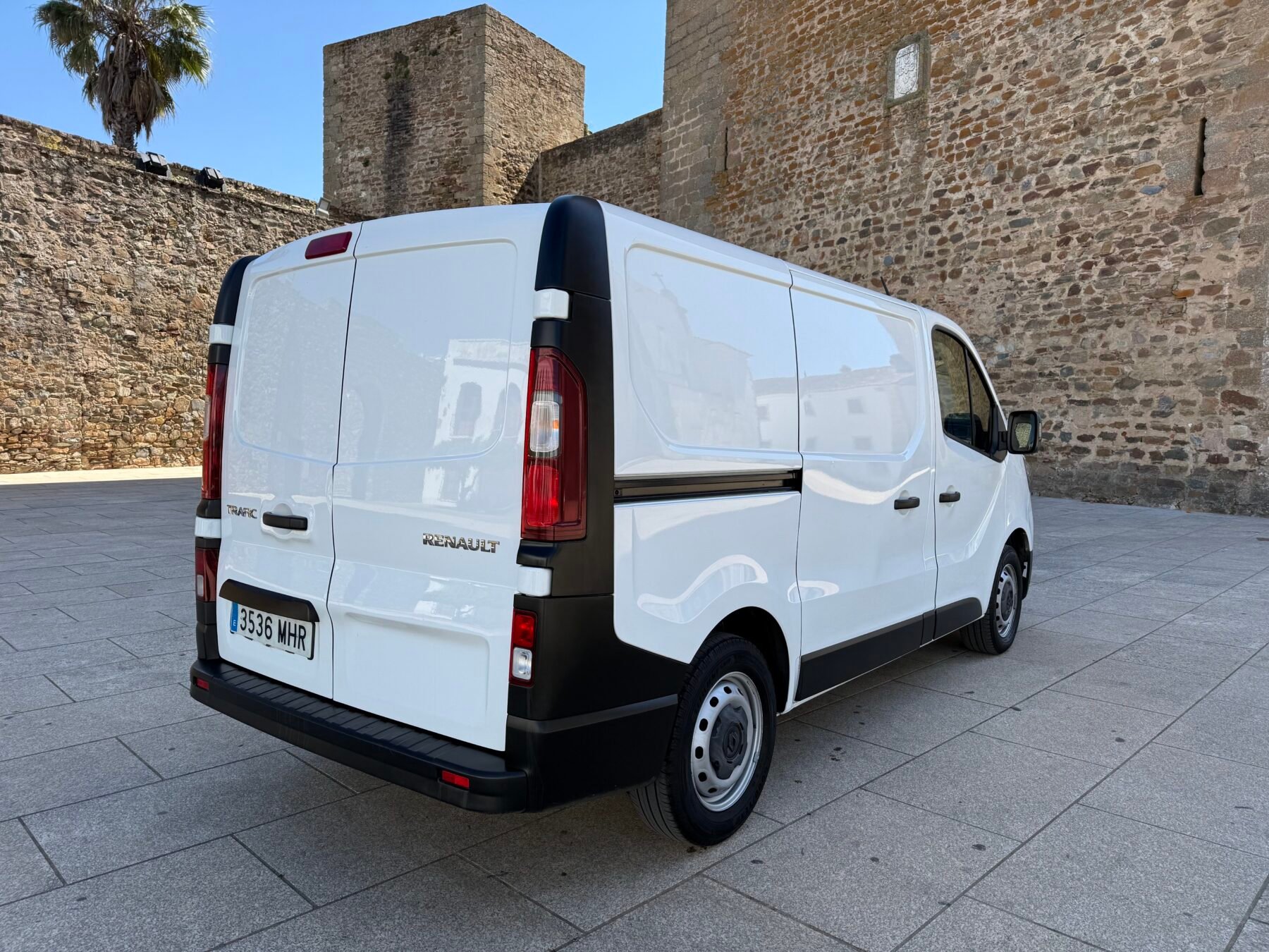 RENAULT Trafic Furgón L1H1 Blue dCi  (130 CV) 
