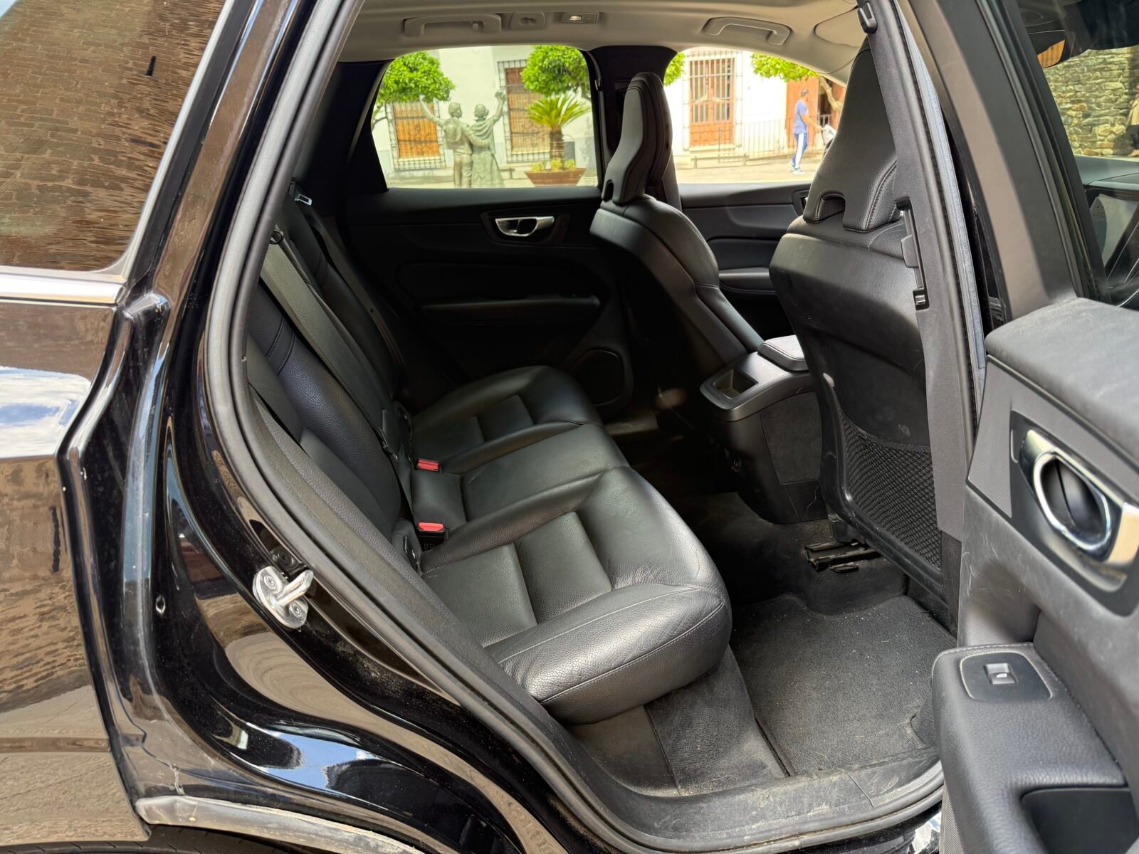 VOLVO XC60 2.0 B4 D Inscription Techo 197 CV 