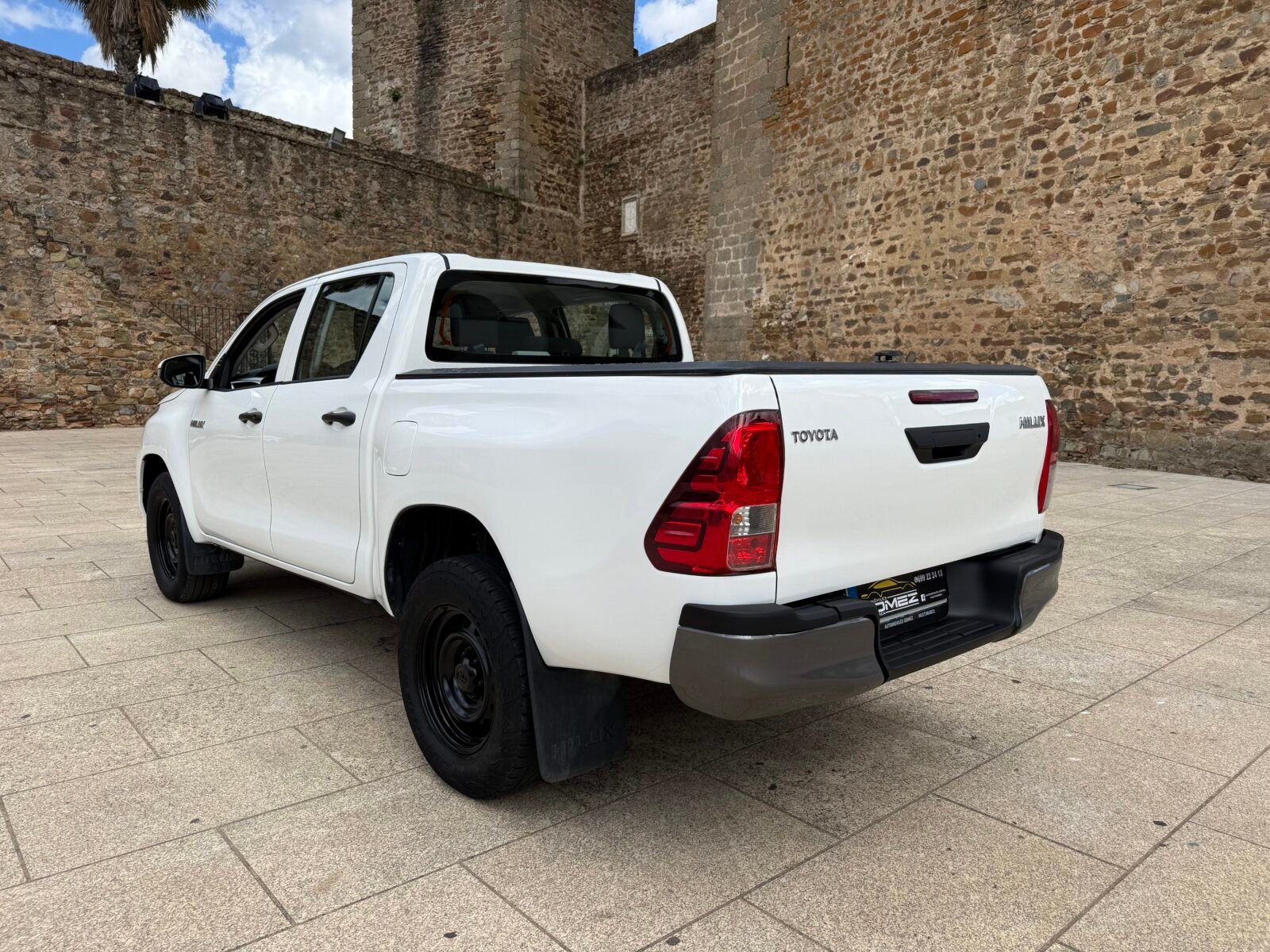 TOYOTA Hilux PICKUP 2.4 D-4D CABINA DOBLE GX