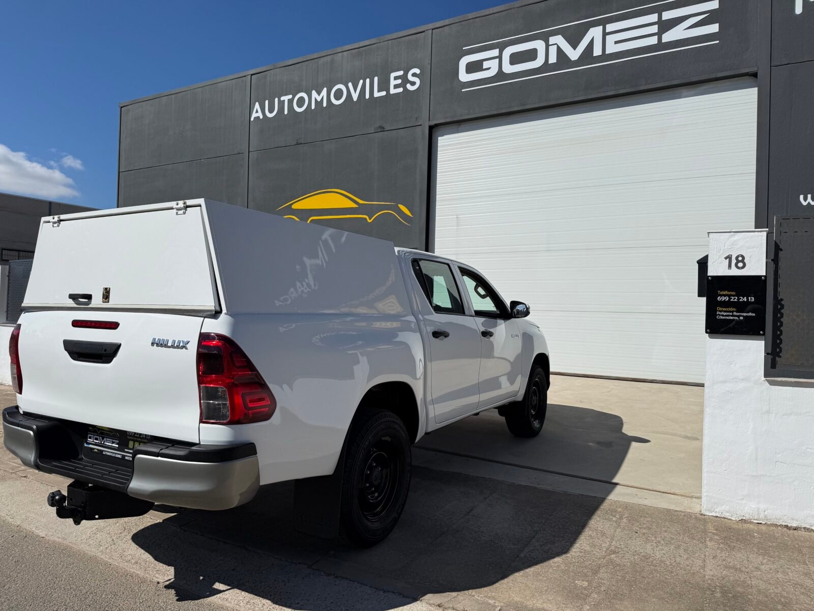 TOYOTA Hilux PICKUP 2.4 D-4D CABINA DOBLE GX