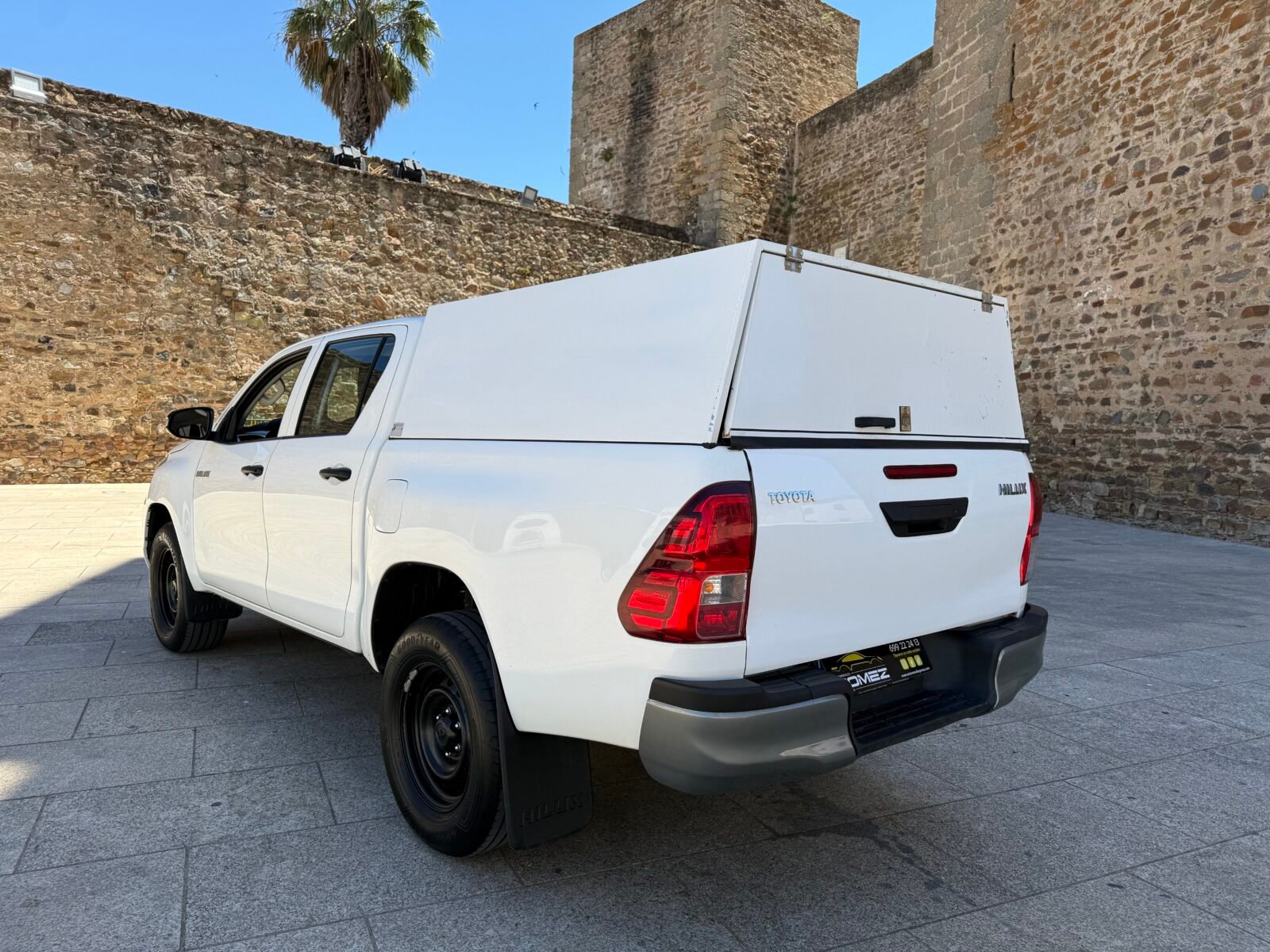 TOYOTA Hilux PICKUP 2.4 D-4D CABINA DOBLE GX