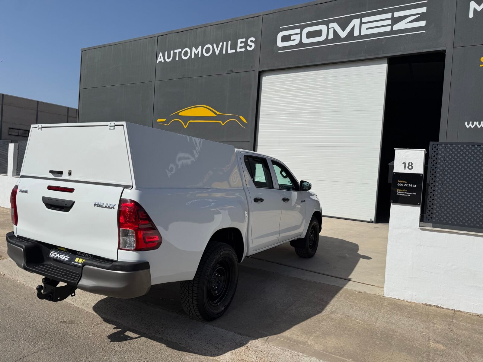 TOYOTA Hilux PICKUP 2.4 D-4D CABINA DOBLE GX 
