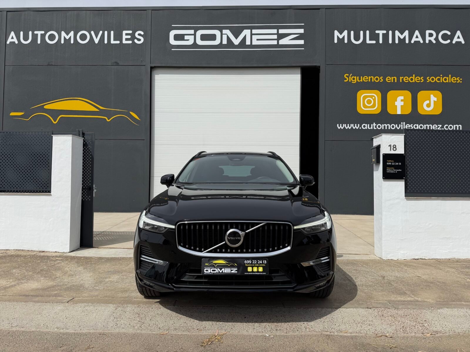 VOLVO XC60 2.0 B4 D Momentum Pro Auto Techo 