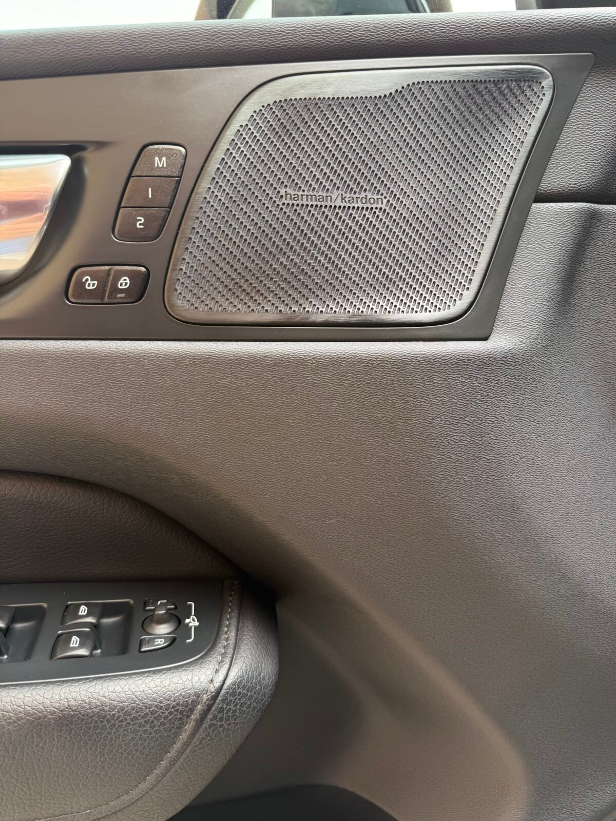 VOLVO XC60 2.0 B4 D Momentum Pro Auto Techo 