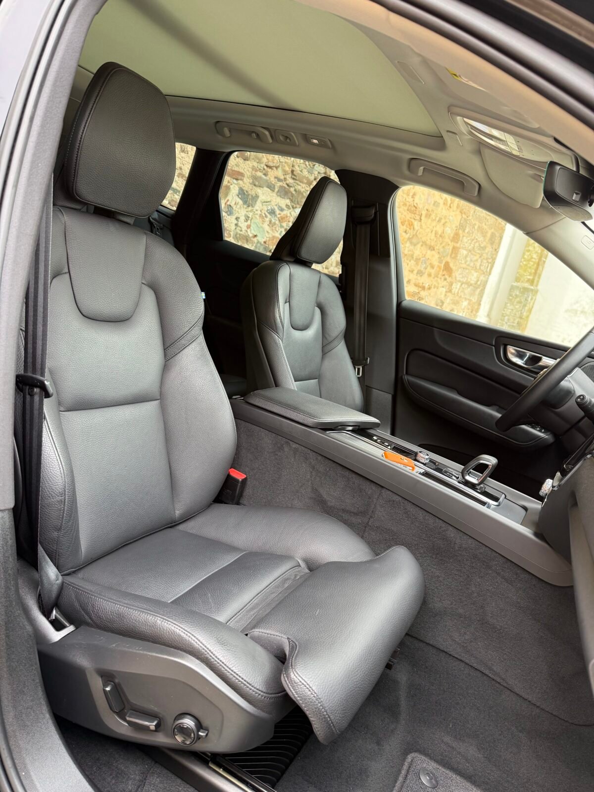 VOLVO XC60 2.0 B4 D Momentum Pro Auto Techo 