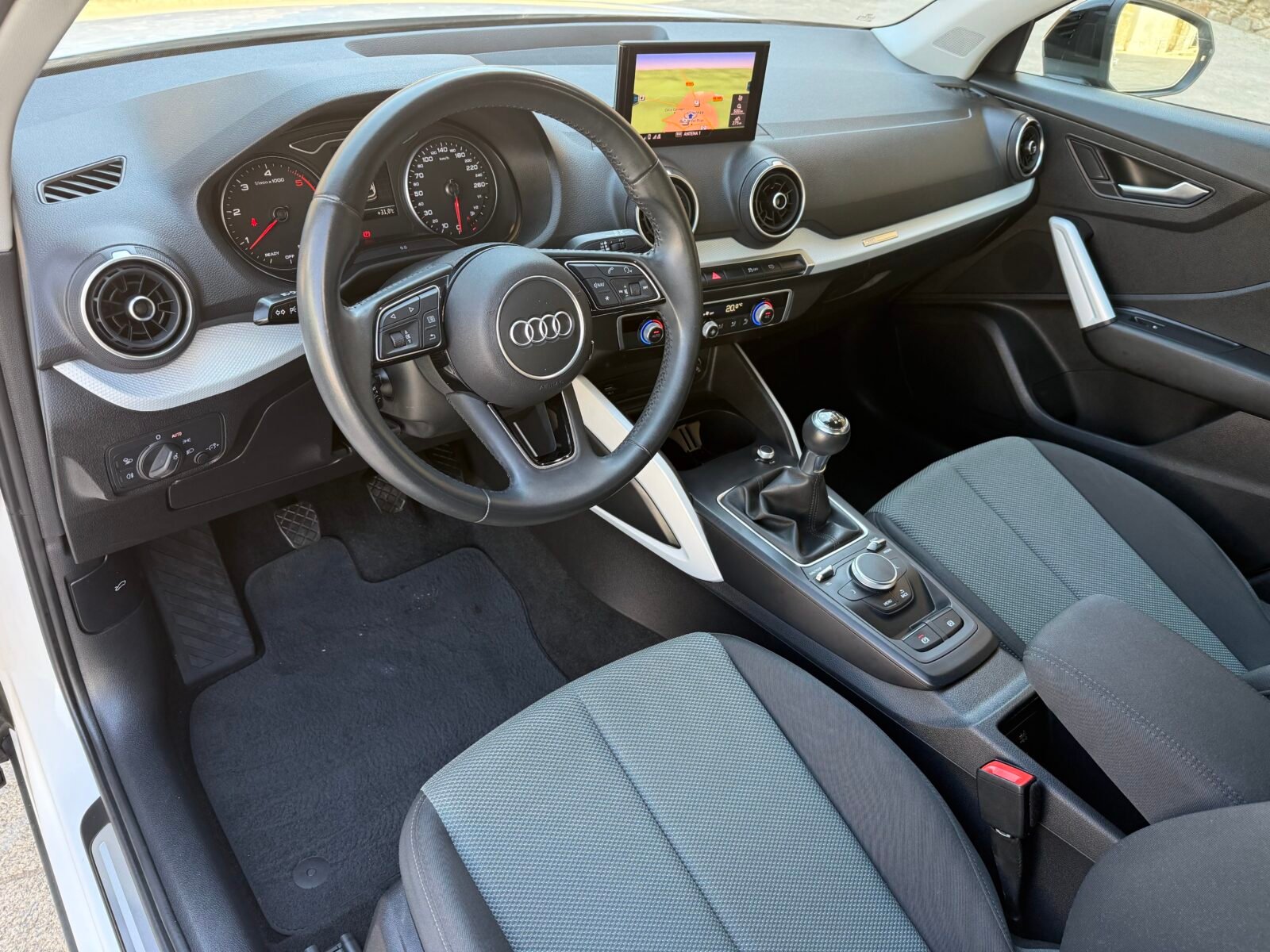 AUDI Q2 Design 1.6 TDI S LINE 