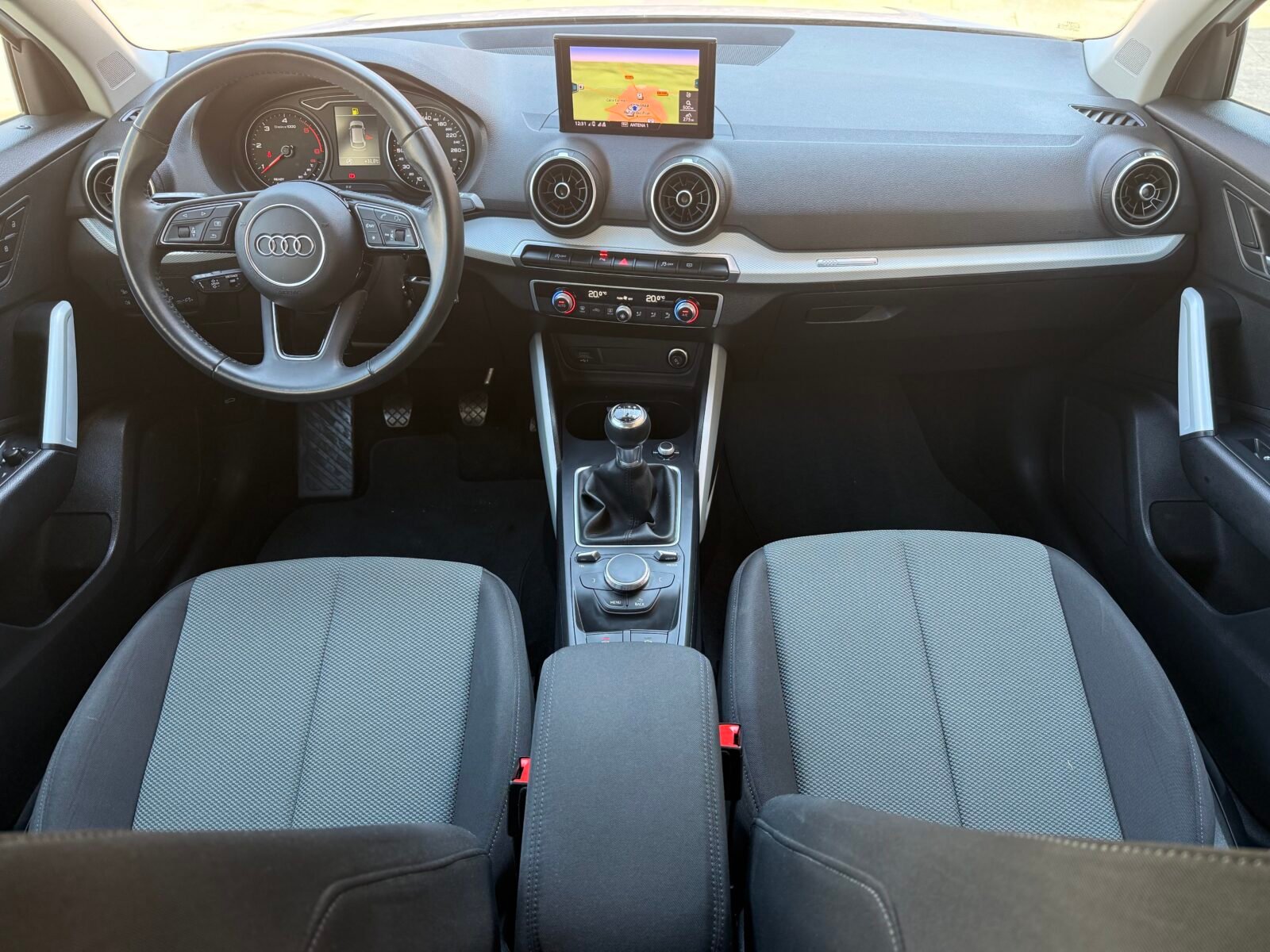 AUDI Q2 Design 1.6 TDI S LINE 