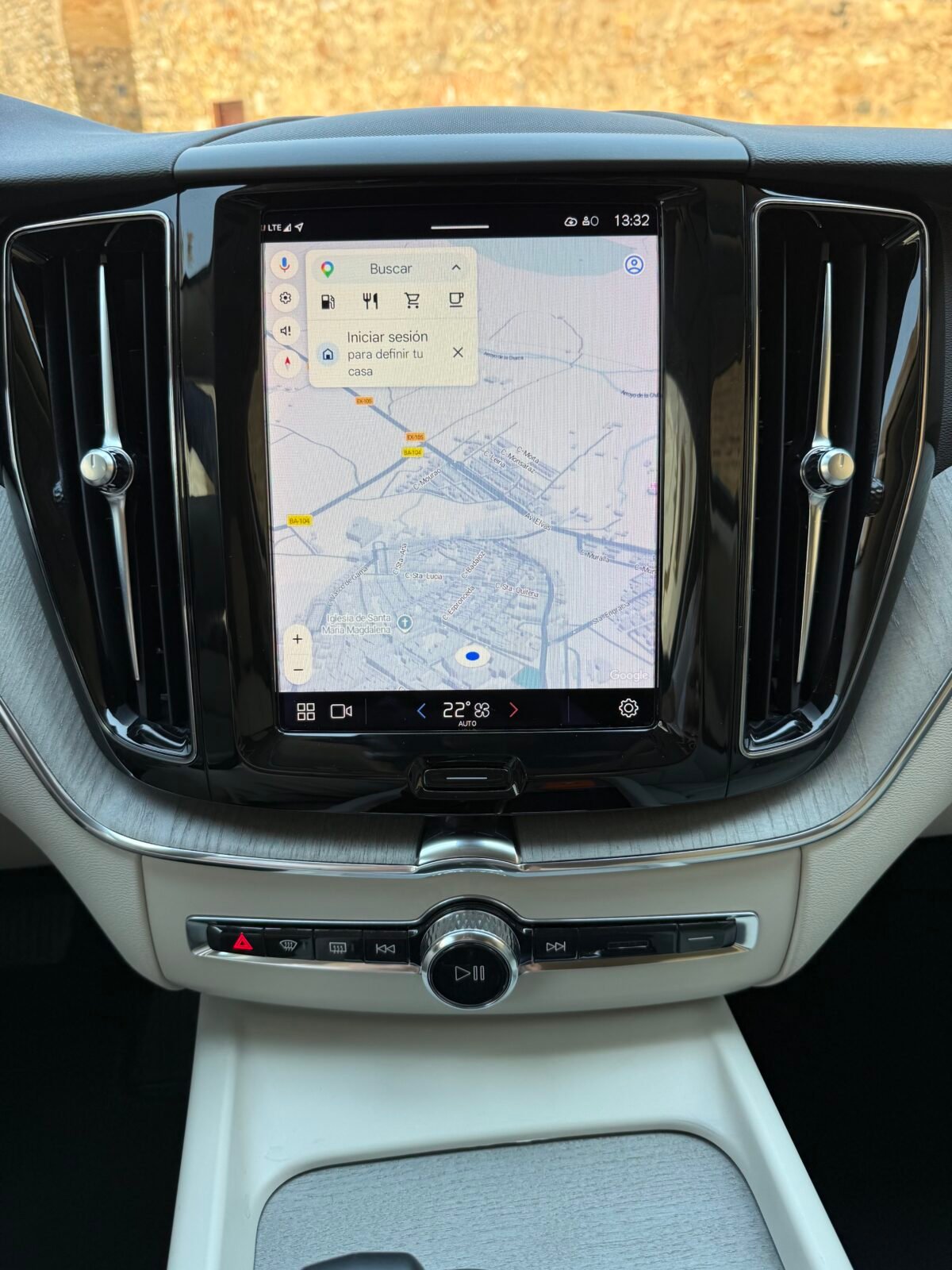 VOLVO XC60 2.0 B4 D Plus Dark Auto 197 CV
