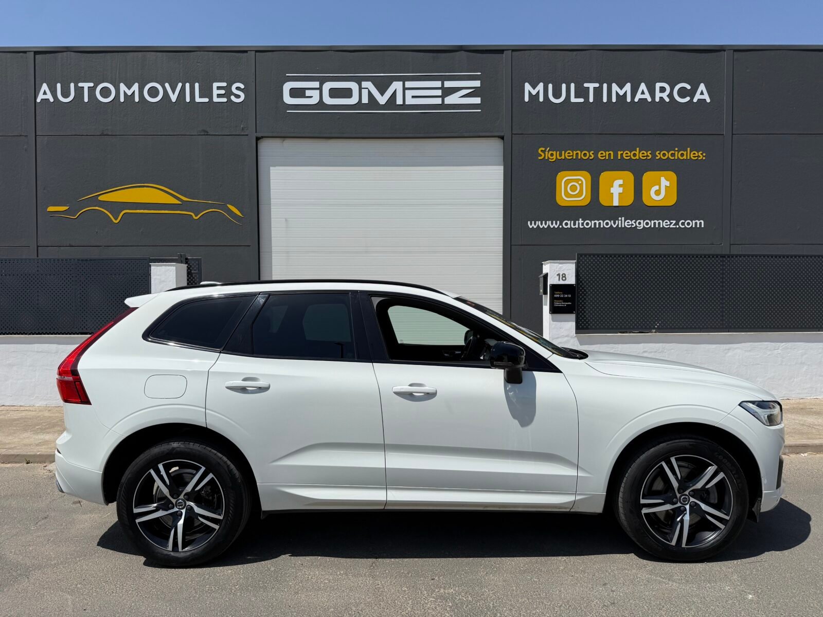 VOLVO XC60 2.0 B4 D R-Design Auto 197 CV