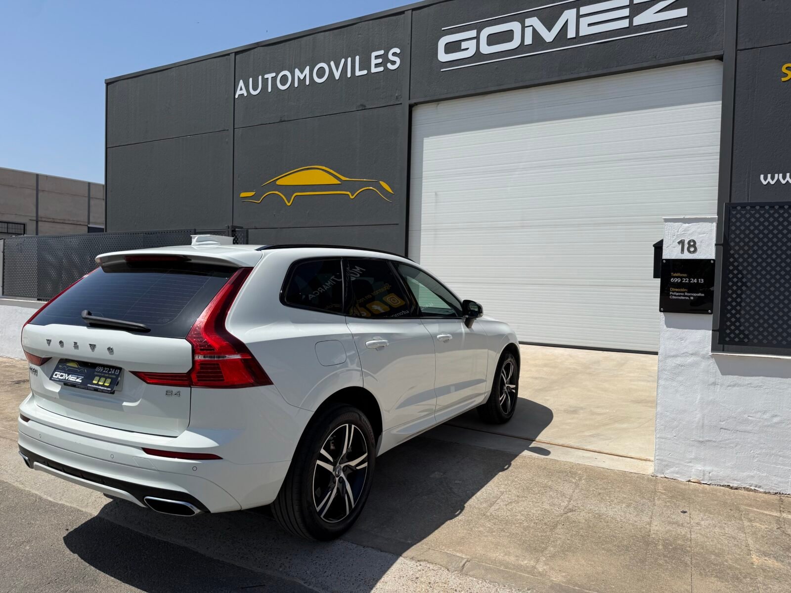 VOLVO XC60 2.0 B4 D R-Design Auto 197 CV