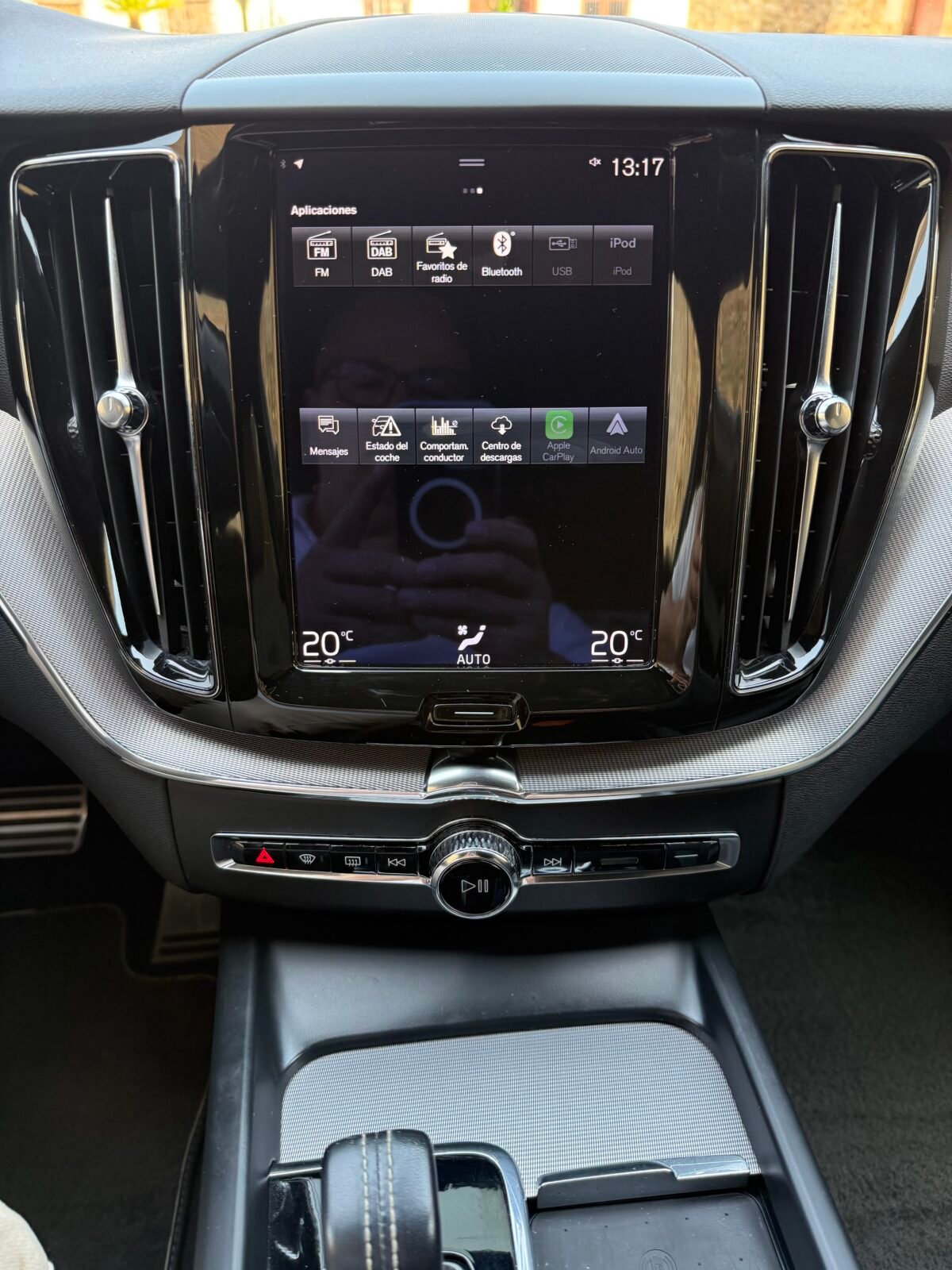 VOLVO XC60 2.0 B4 D R-Design Auto 197 CV
