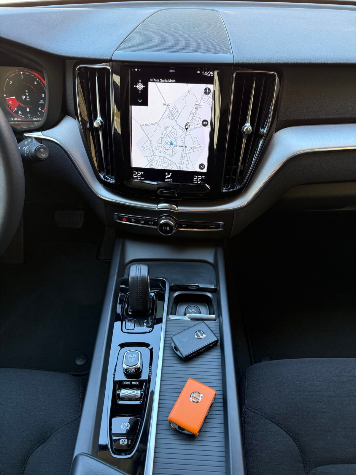 VOLVO XC60 2.0 B4 D Momentum Auto 197 CV 