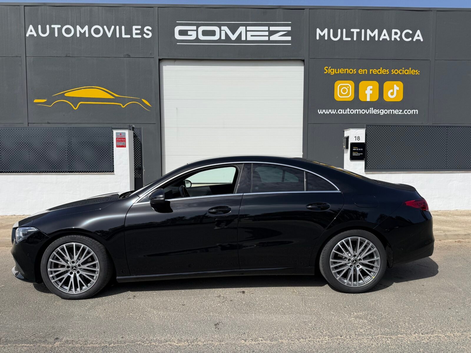 MERCEDES-BENZ CLA coupé 200 D AMG Auto
