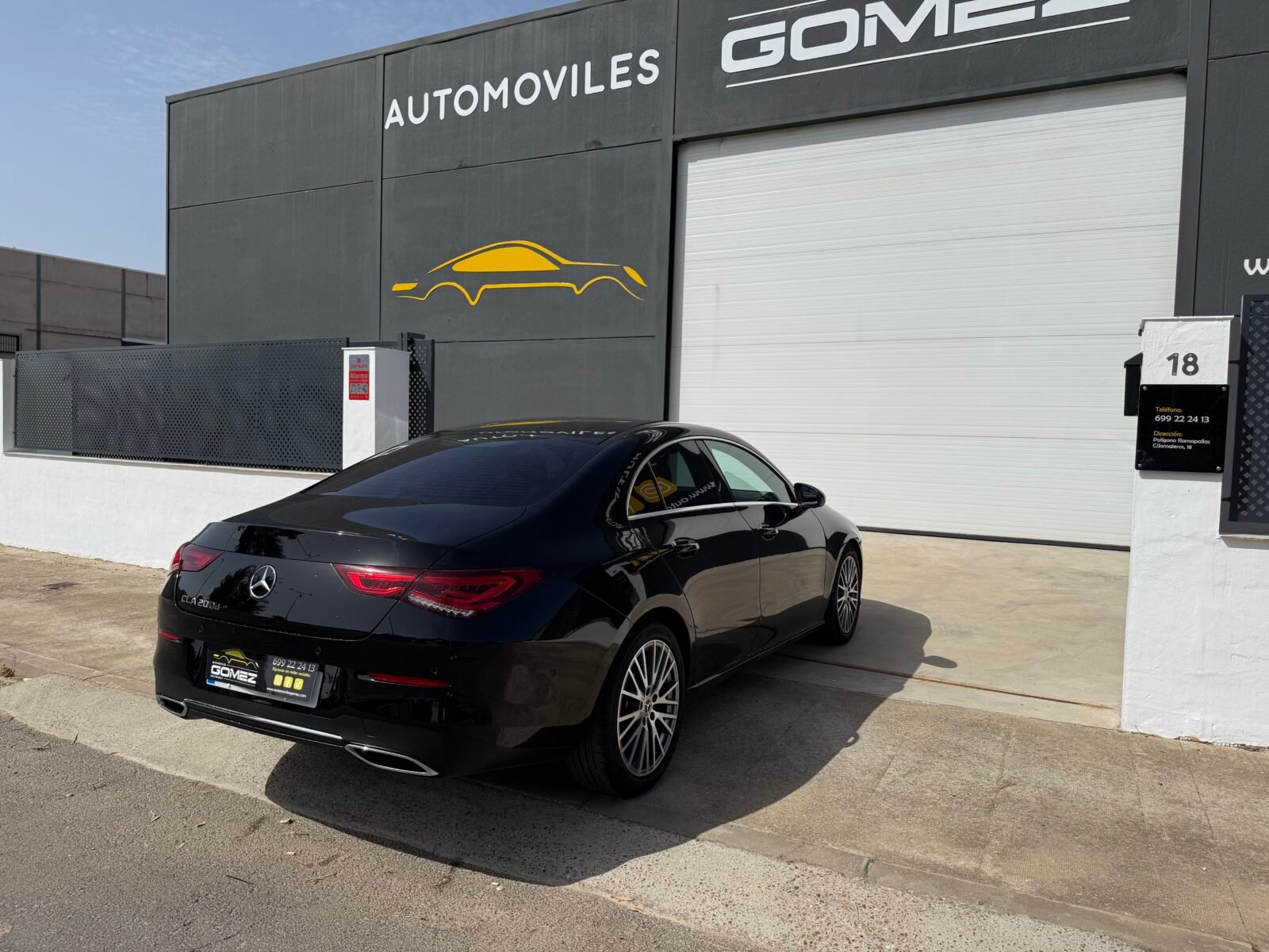 MERCEDES-BENZ CLA coupé 200 D AMG Auto