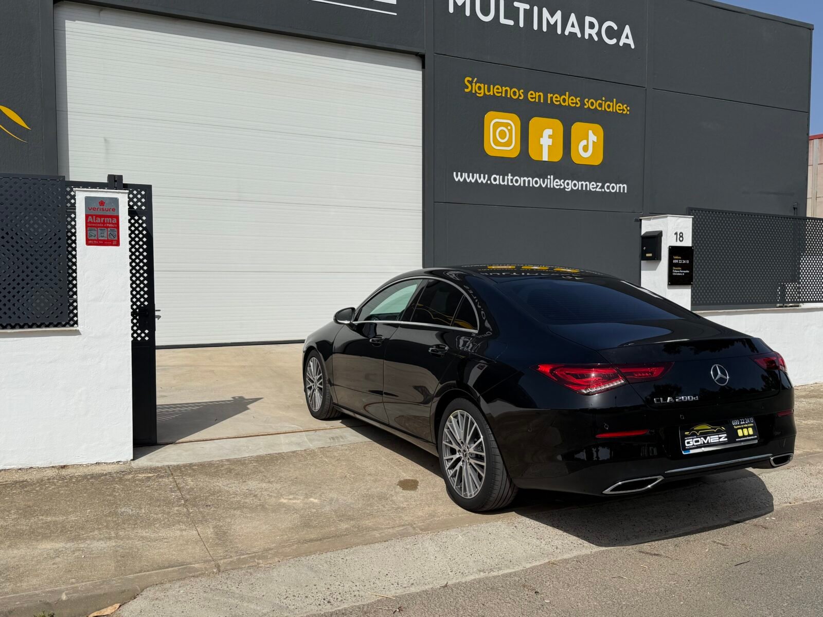 MERCEDES-BENZ CLA coupé 200 D AMG Auto