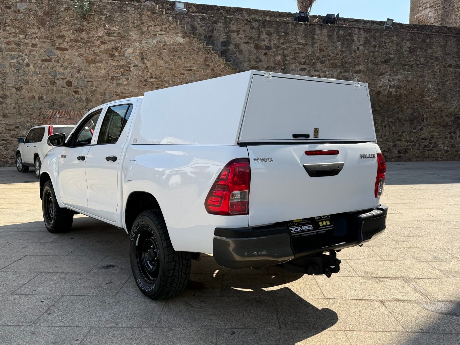 TOYOTA Hilux PICKUP 2.4 D-4D CABINA DOBLE GX