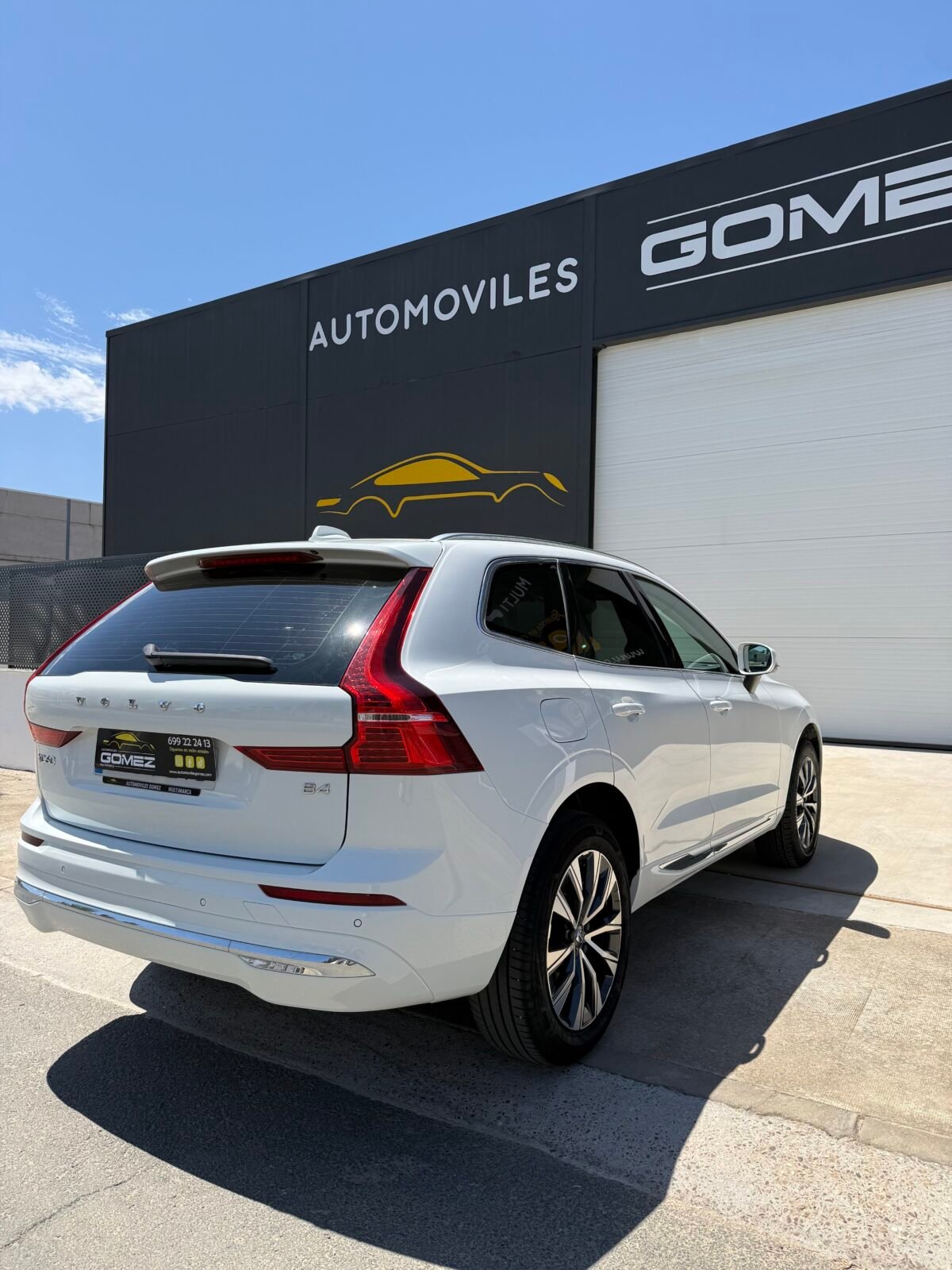VOLVO XC60 2.0 B4 D Inscription Auto 197 CV 