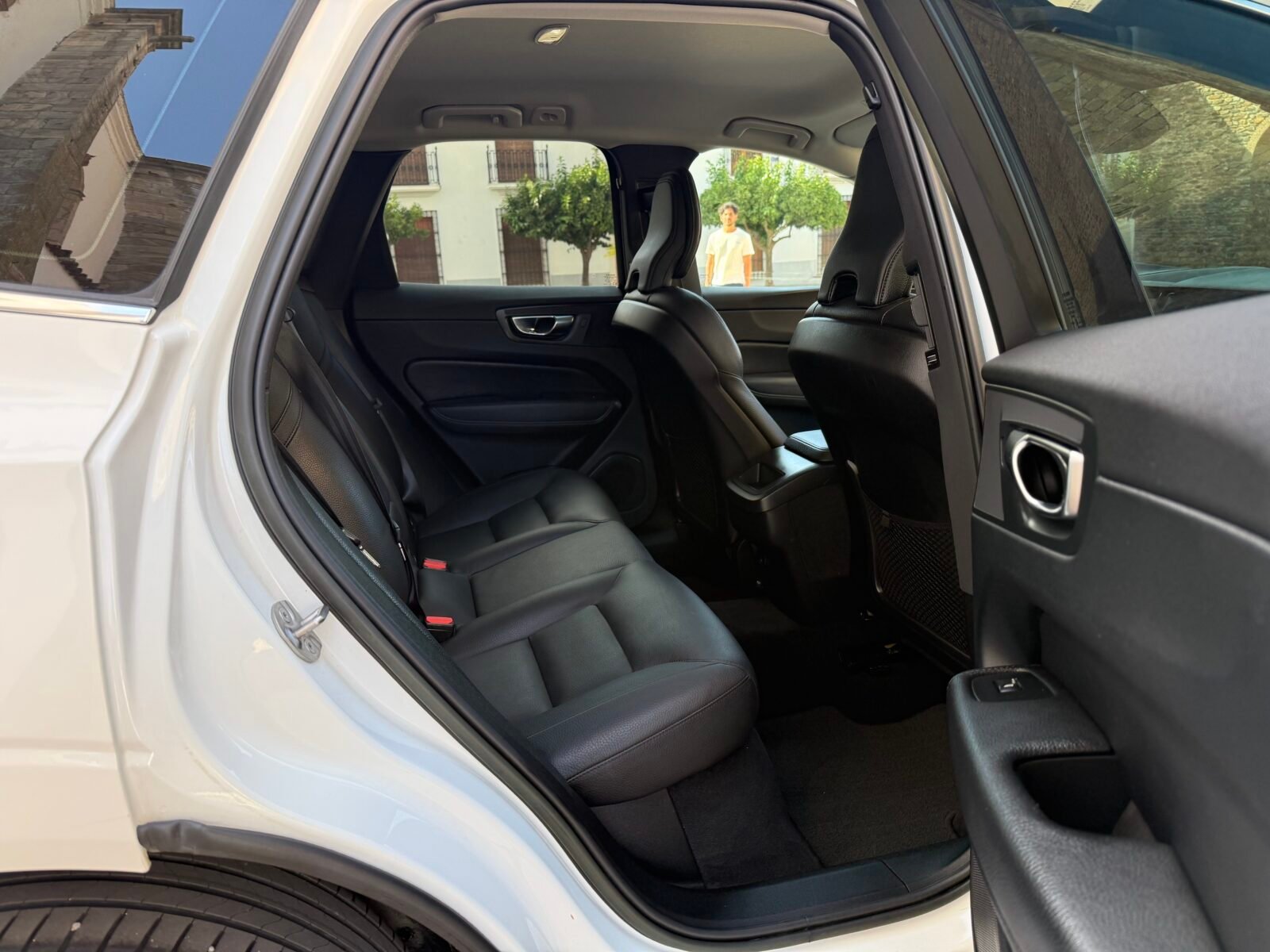 VOLVO XC60 2.0 B4 D Inscription Auto 197 CV 
