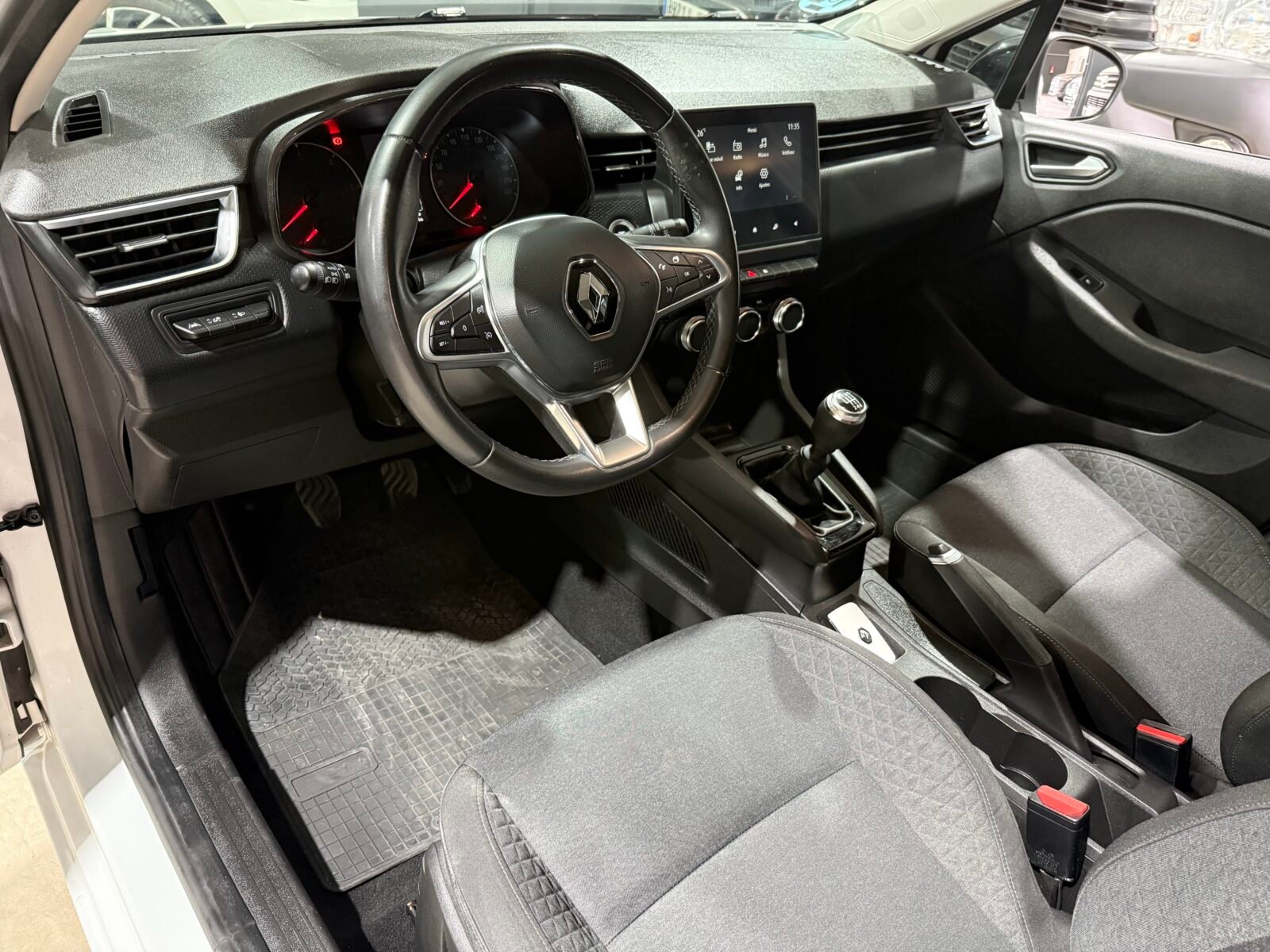 RENAULT Clio Equilibre Blue DCI  (100CV)