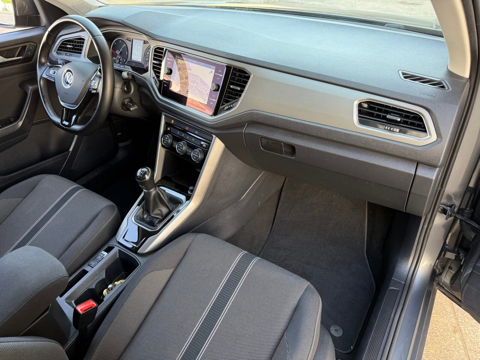 VOLKSWAGEN T-Roc Advance 2.0 TDi 
