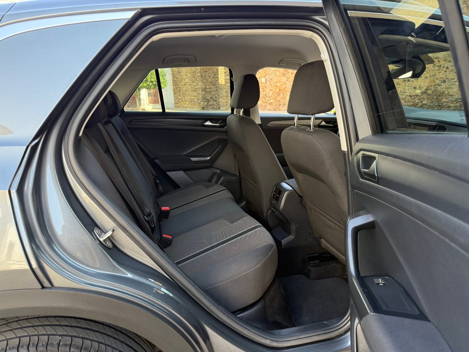 VOLKSWAGEN T-Roc Advance 2.0 TDi 