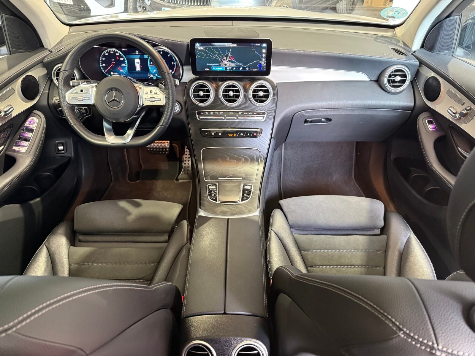 MERCEDES-BENZ Clase GLC 300 d 4MATIC AMG TECHO 
