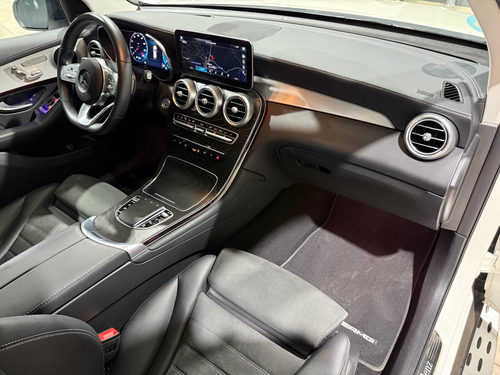 MERCEDES-BENZ Clase GLC 300 d 4MATIC AMG TECHO 