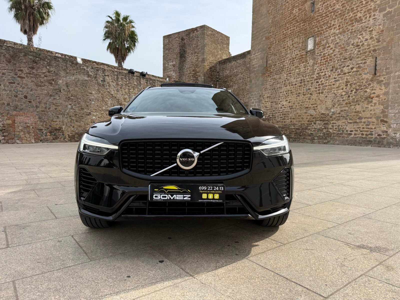 VOLVO XC60 2.0 T6 AWD Recharge R-Design Auto Híbrido enchufable 
